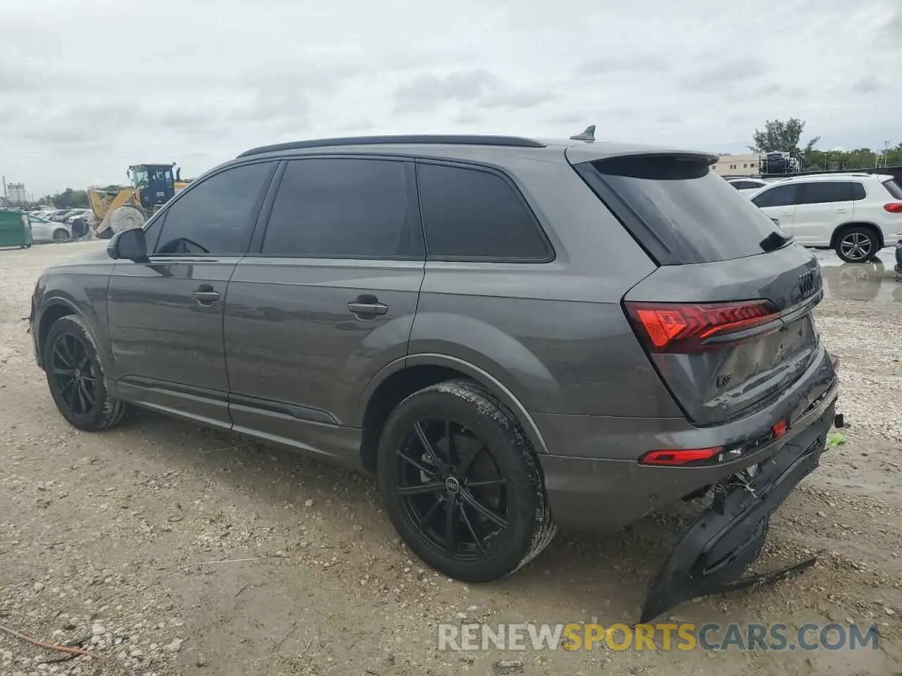 2 Photograph of a damaged car WA1LCBF71PD023112 AUDI Q7 2023