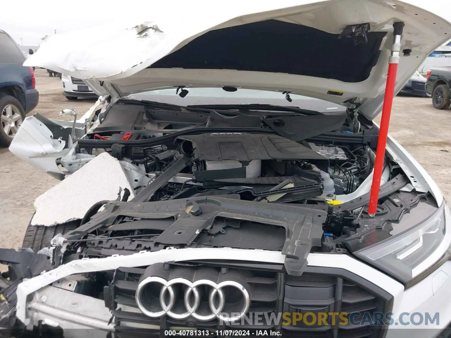 10 Photograph of a damaged car WA1LCBF72PD003399 AUDI Q7 2023