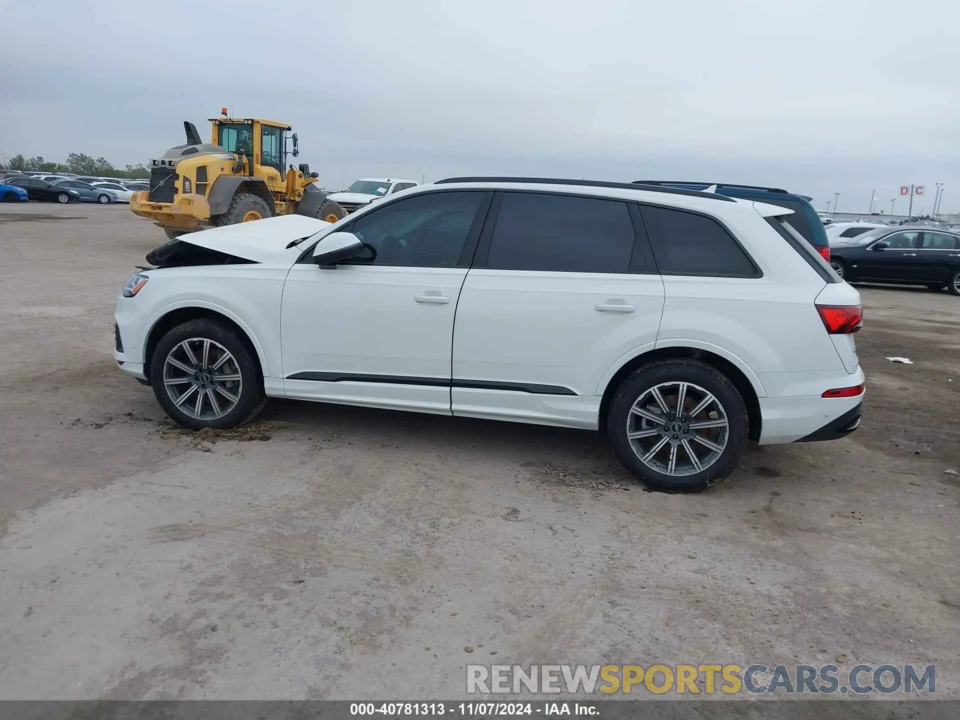 14 Photograph of a damaged car WA1LCBF72PD003399 AUDI Q7 2023