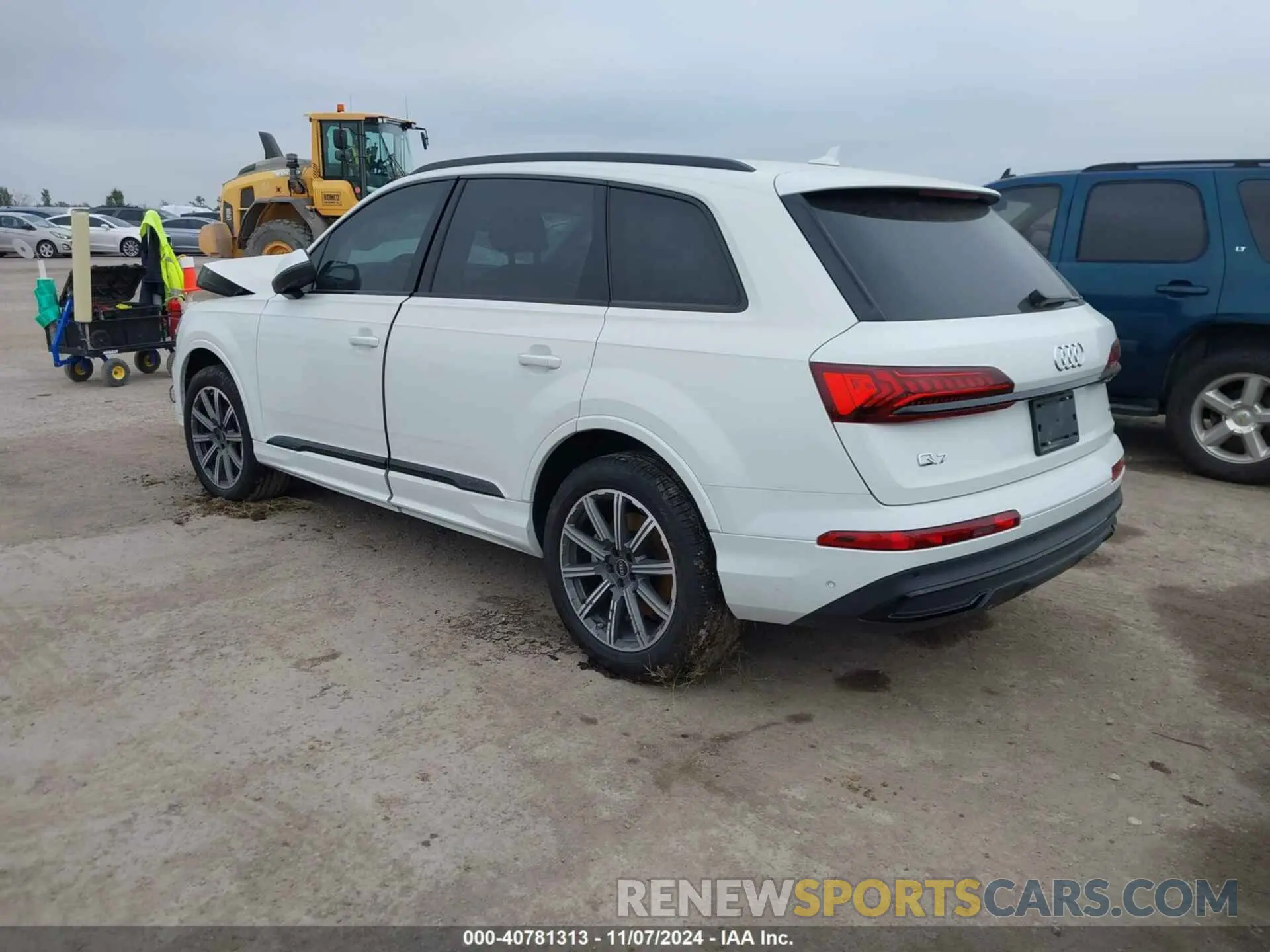 3 Photograph of a damaged car WA1LCBF72PD003399 AUDI Q7 2023