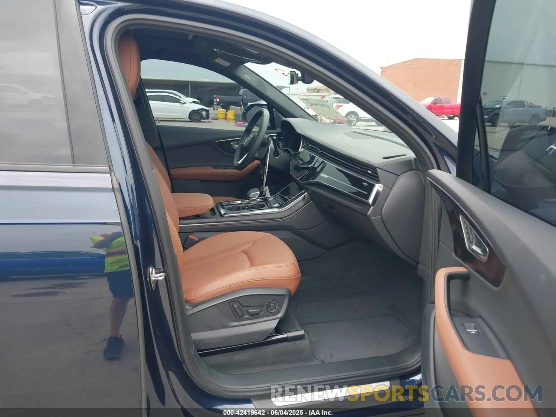 5 Photograph of a damaged car WA1LCBF73PD026402 AUDI Q7 2023