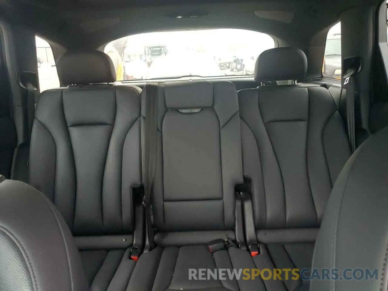 10 Photograph of a damaged car WA1LCBF74PD021578 AUDI Q7 2023