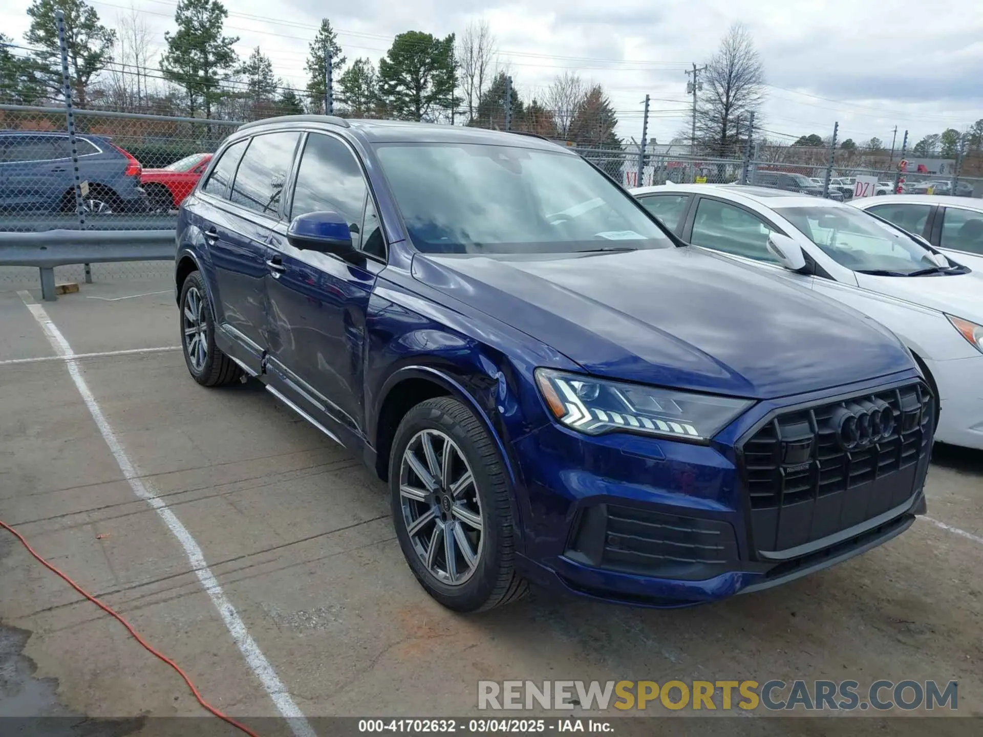 1 Photograph of a damaged car WA1LCBF76PD022585 AUDI Q7 2023