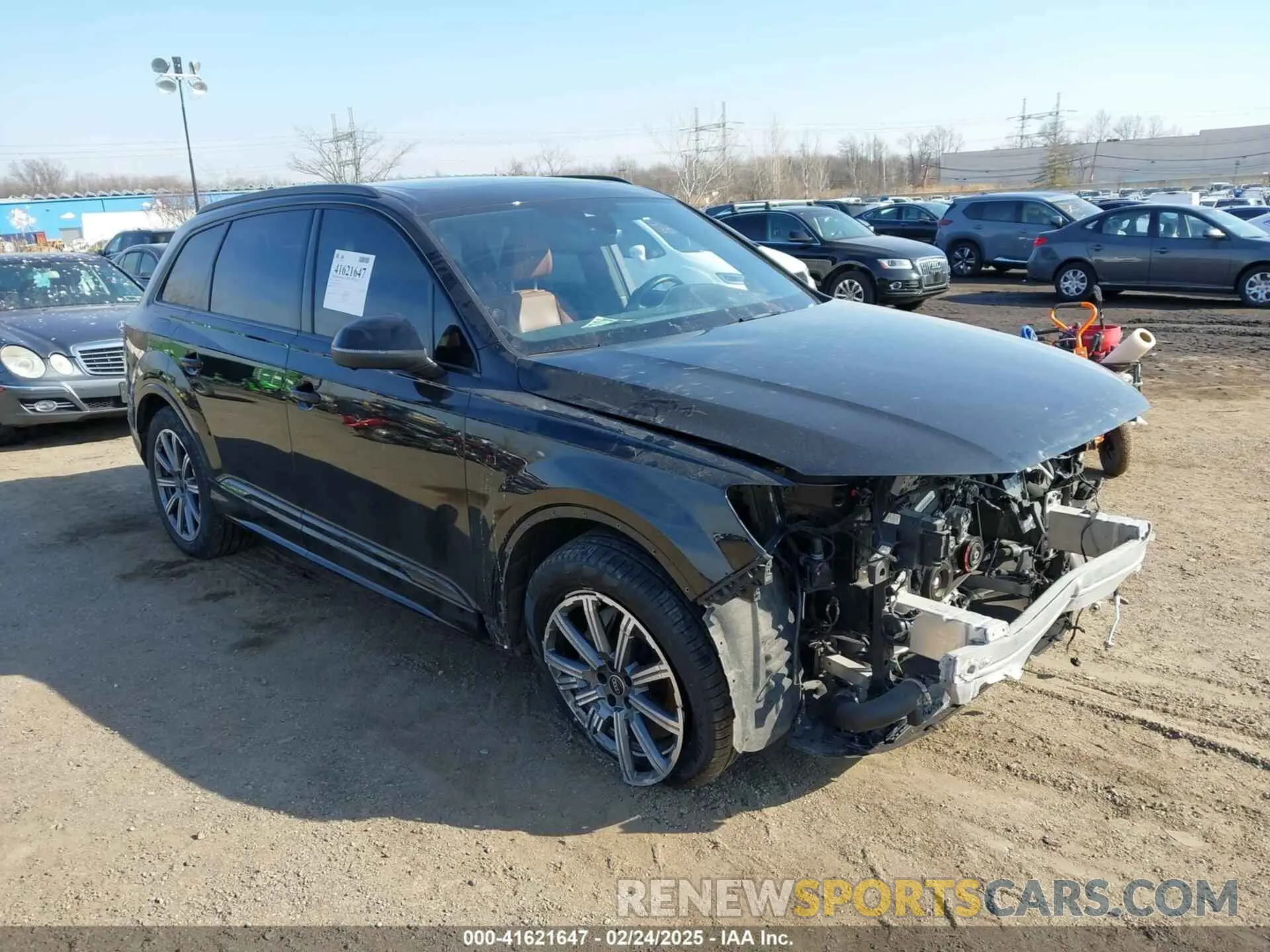 1 Photograph of a damaged car WA1LCBF77PD021834 AUDI Q7 2023