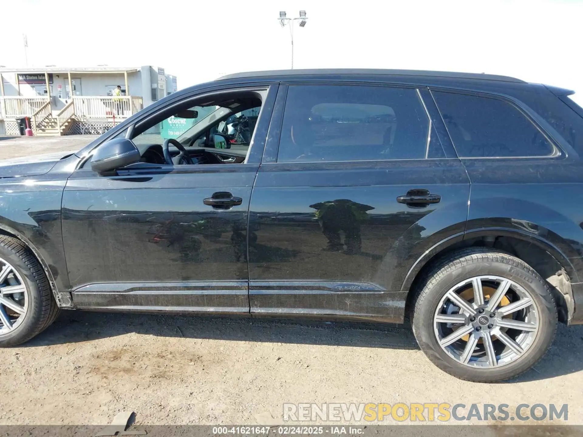 14 Photograph of a damaged car WA1LCBF77PD021834 AUDI Q7 2023