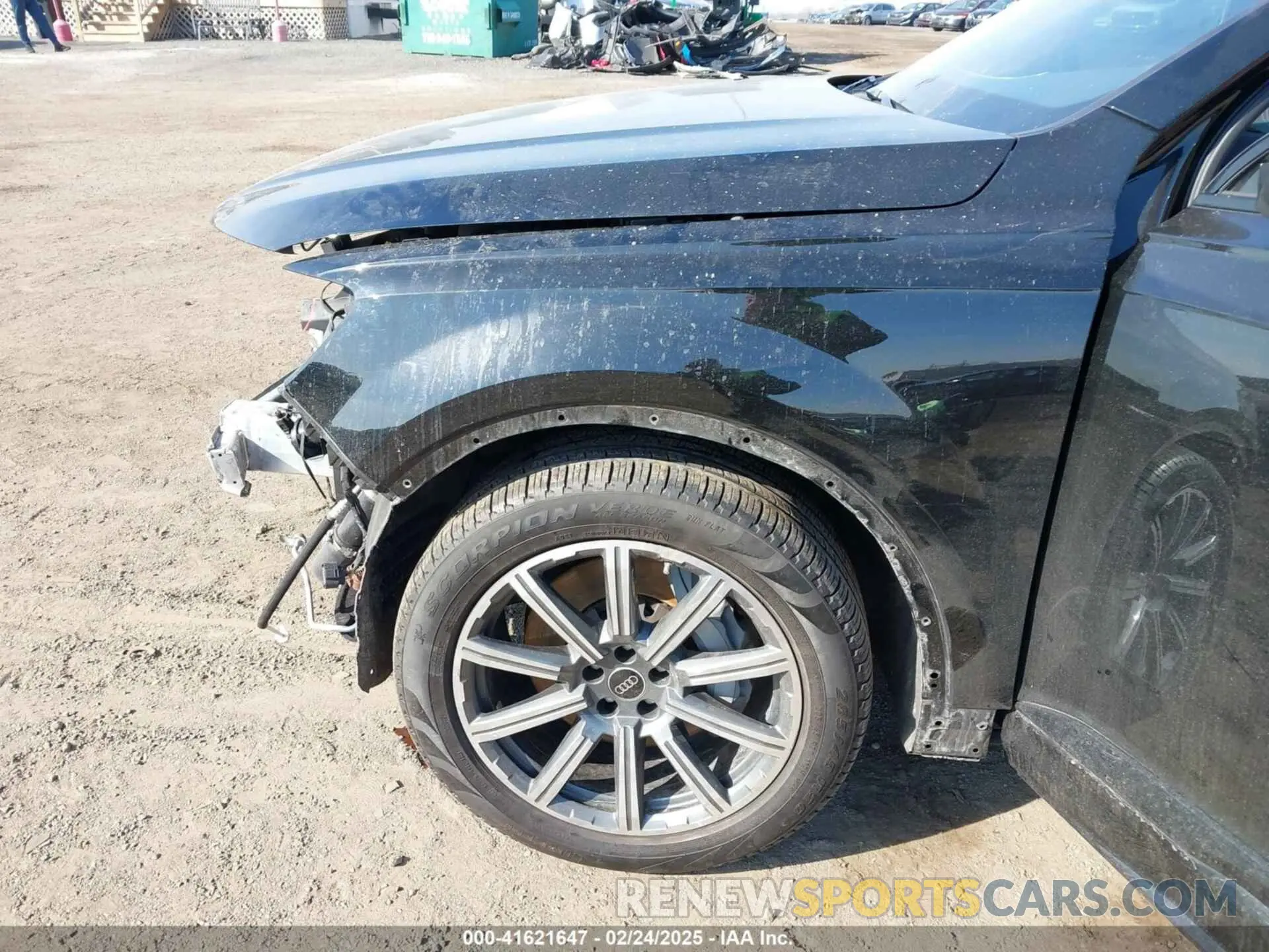17 Photograph of a damaged car WA1LCBF77PD021834 AUDI Q7 2023