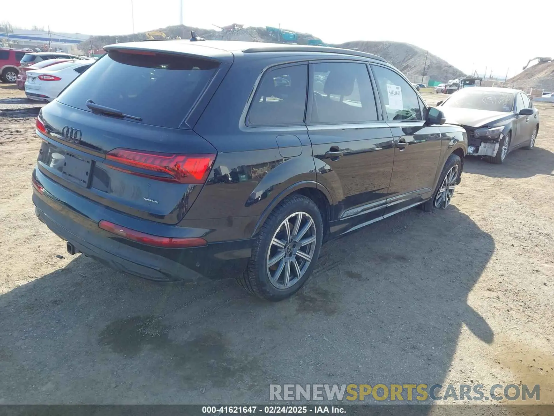 4 Photograph of a damaged car WA1LCBF77PD021834 AUDI Q7 2023