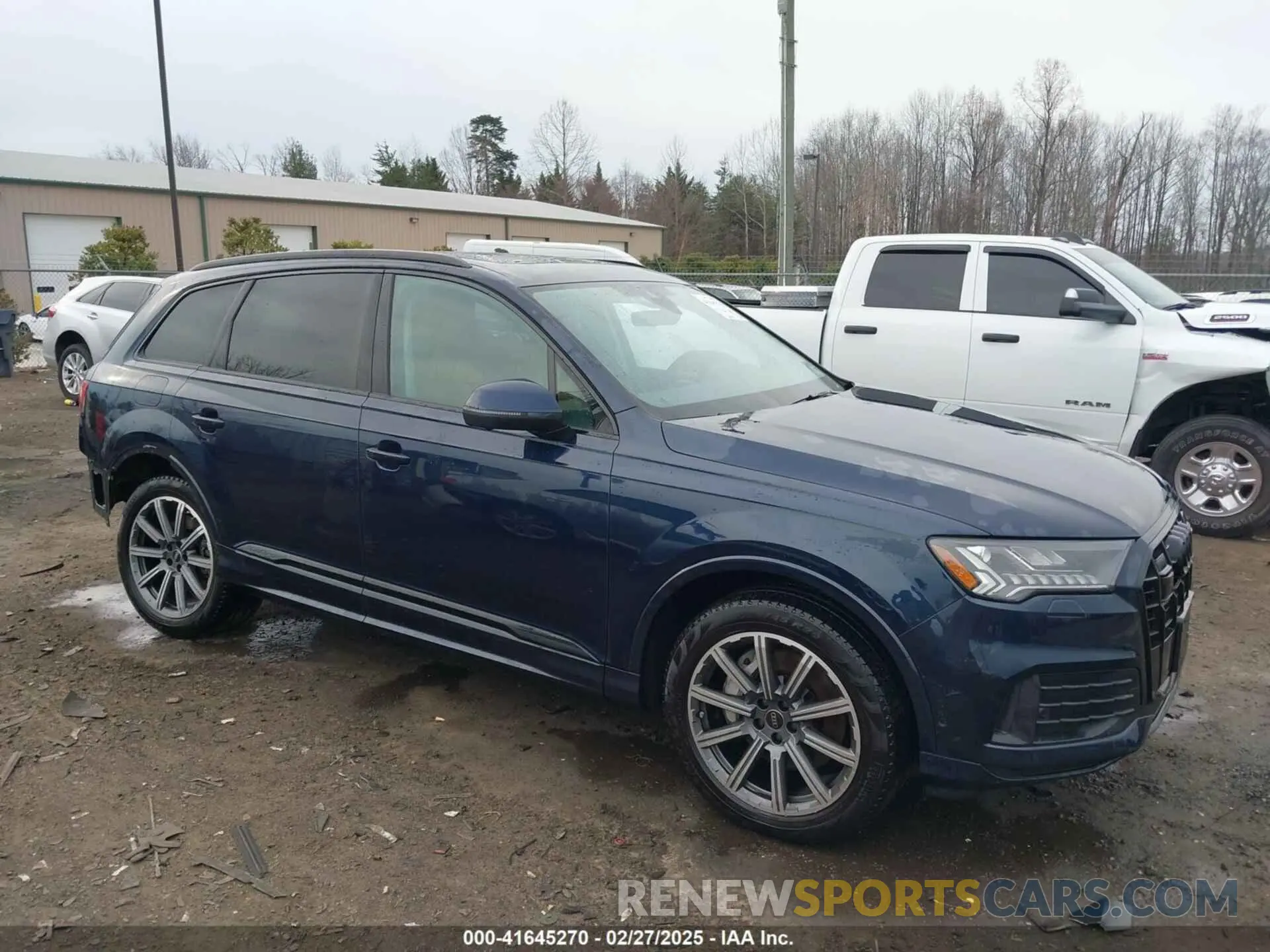 1 Photograph of a damaged car WA1LCBF77PD022093 AUDI Q7 2023
