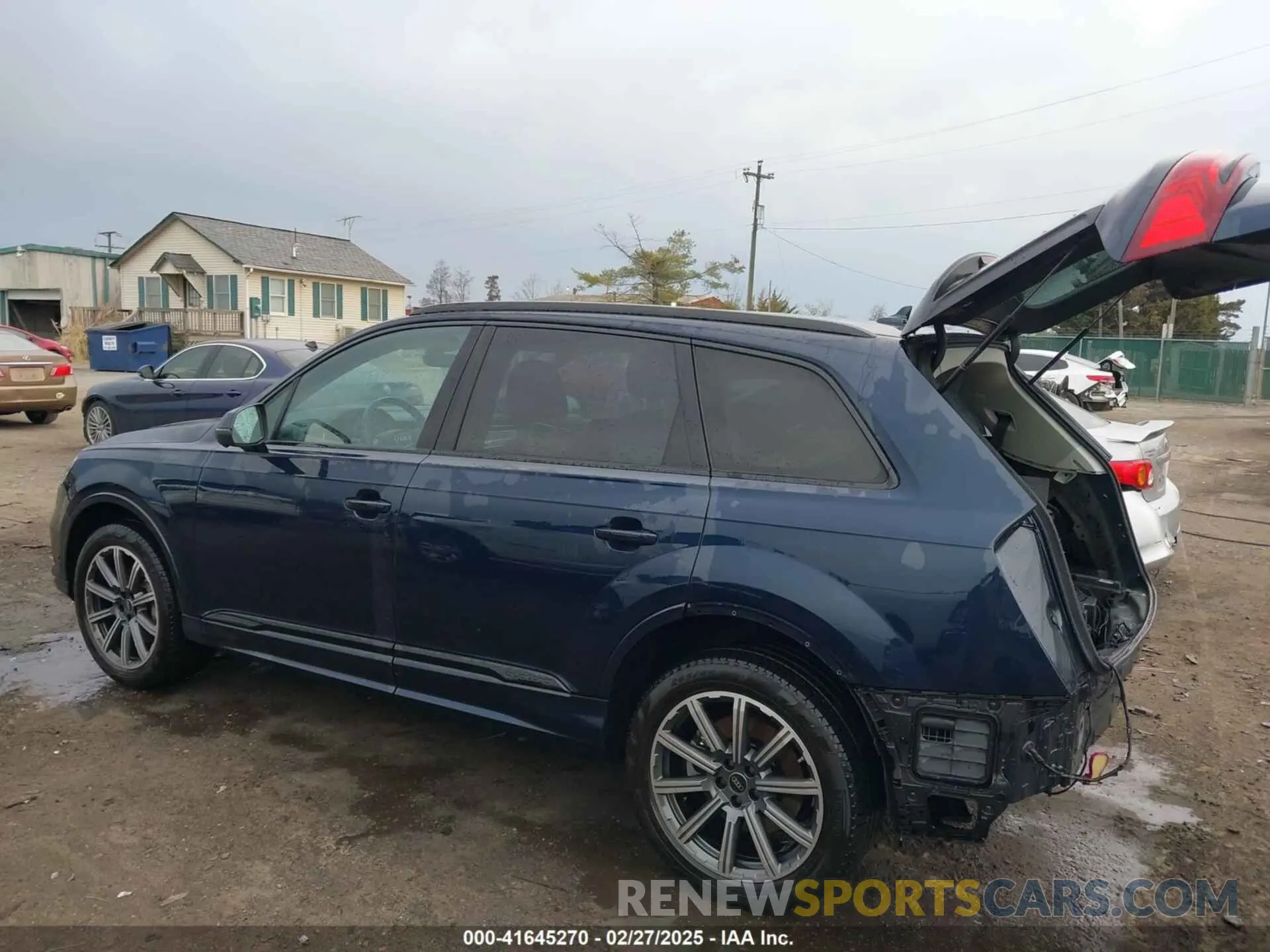 3 Photograph of a damaged car WA1LCBF77PD022093 AUDI Q7 2023
