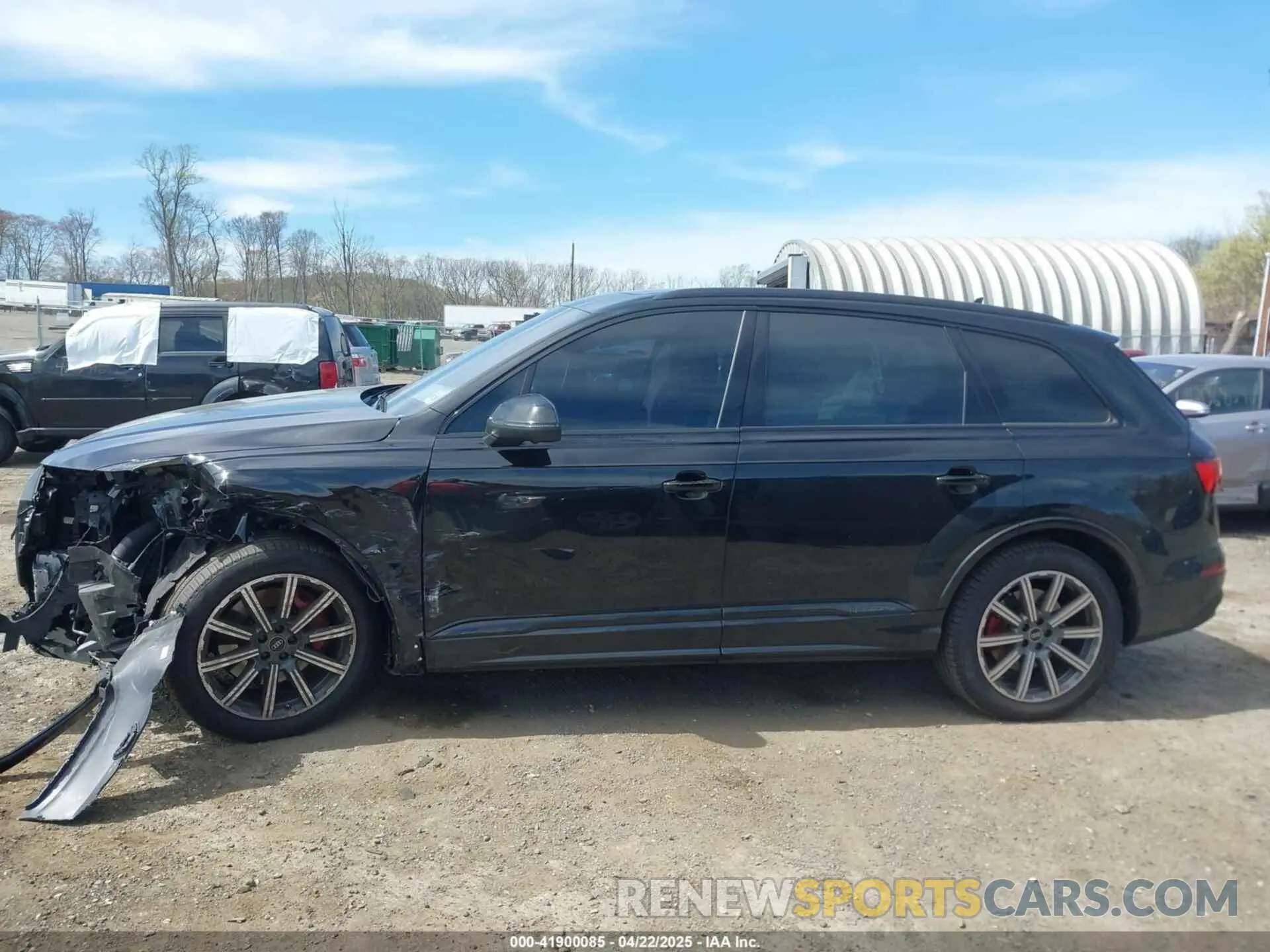 14 Photograph of a damaged car WA1LCBF77PD031019 AUDI Q7 2023