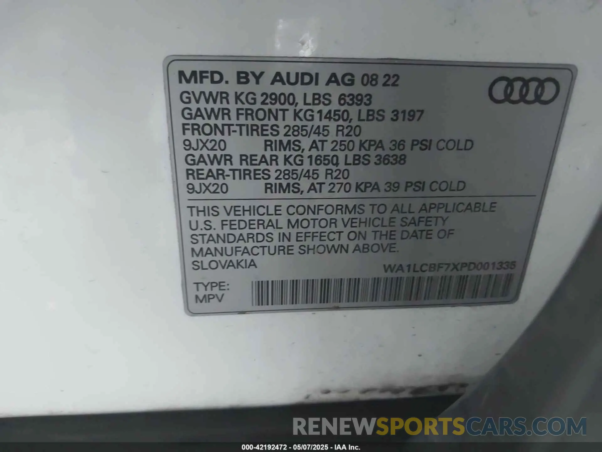 9 Photograph of a damaged car WA1LCBF7XPD001335 AUDI Q7 2023
