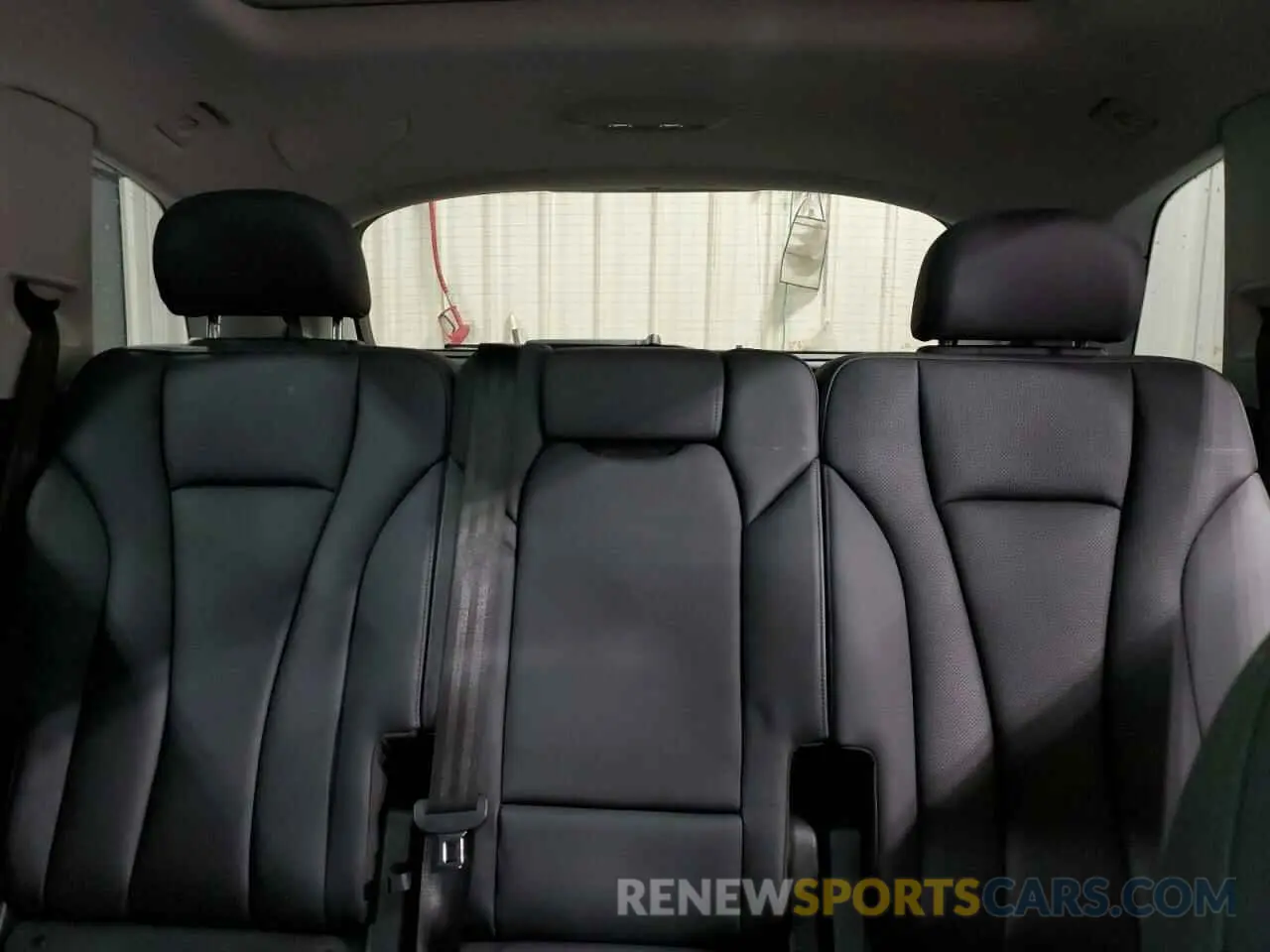 10 Photograph of a damaged car WA1LXBF70PD002417 AUDI Q7 2023