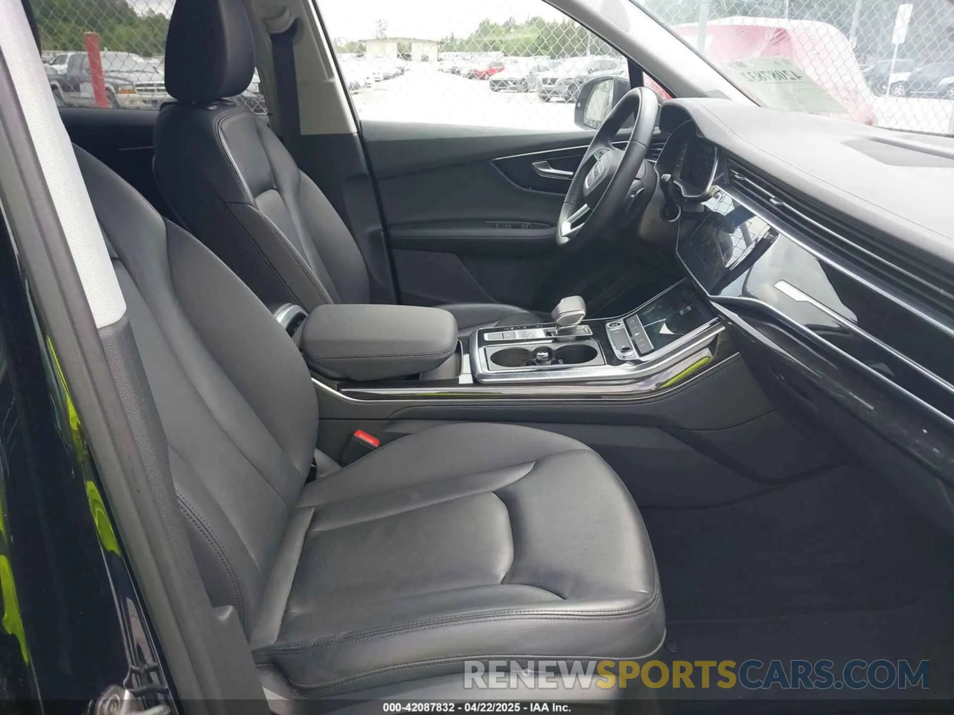 5 Photograph of a damaged car WA1LXBF70PD010789 AUDI Q7 2023
