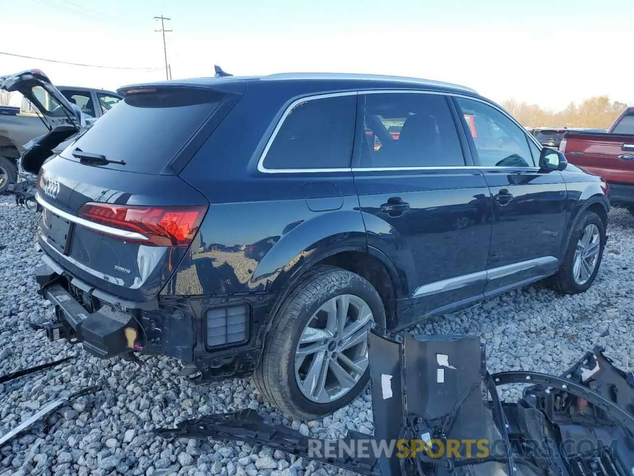 3 Photograph of a damaged car WA1LXBF70PD014177 AUDI Q7 2023