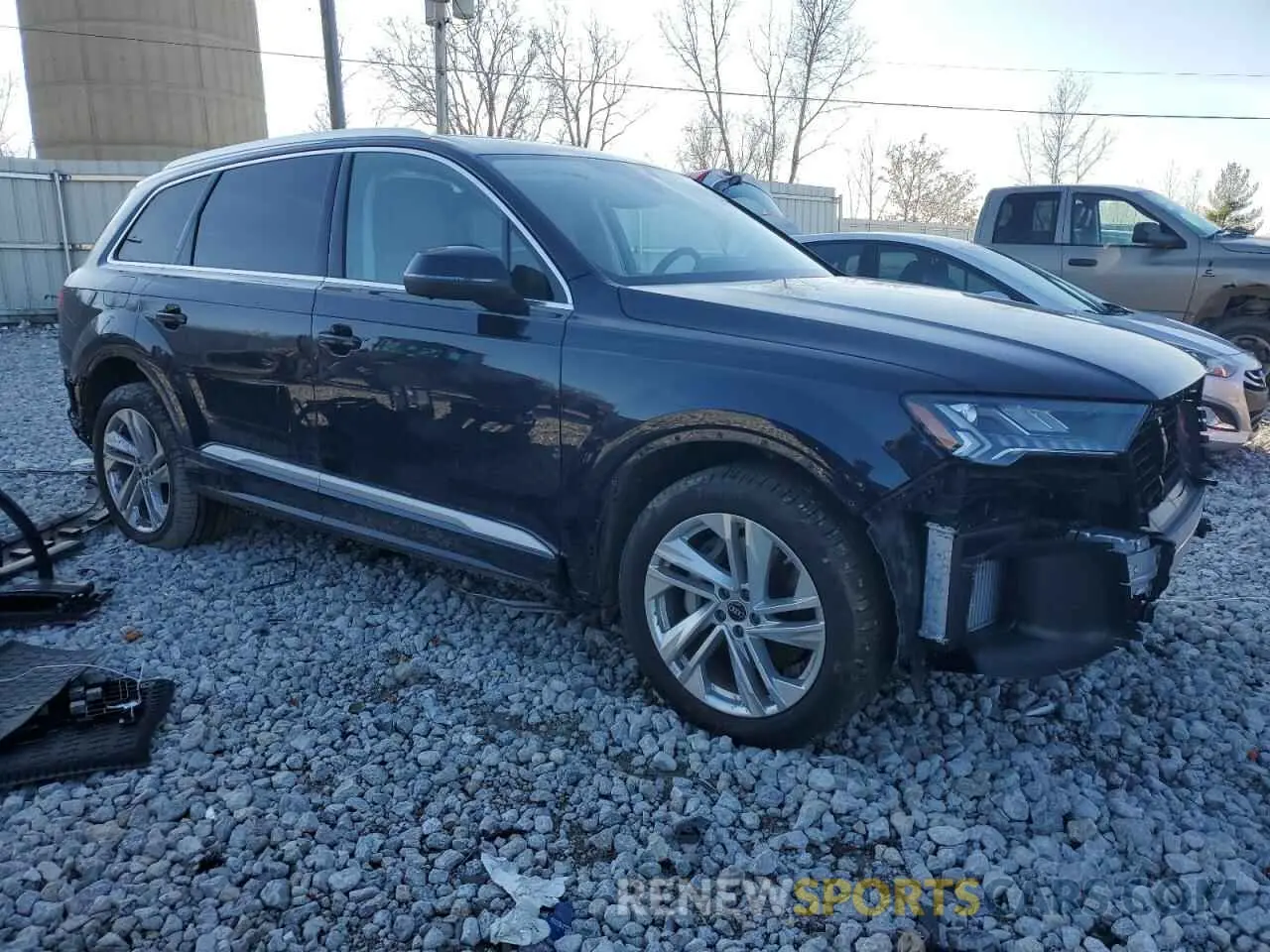 4 Photograph of a damaged car WA1LXBF70PD014177 AUDI Q7 2023