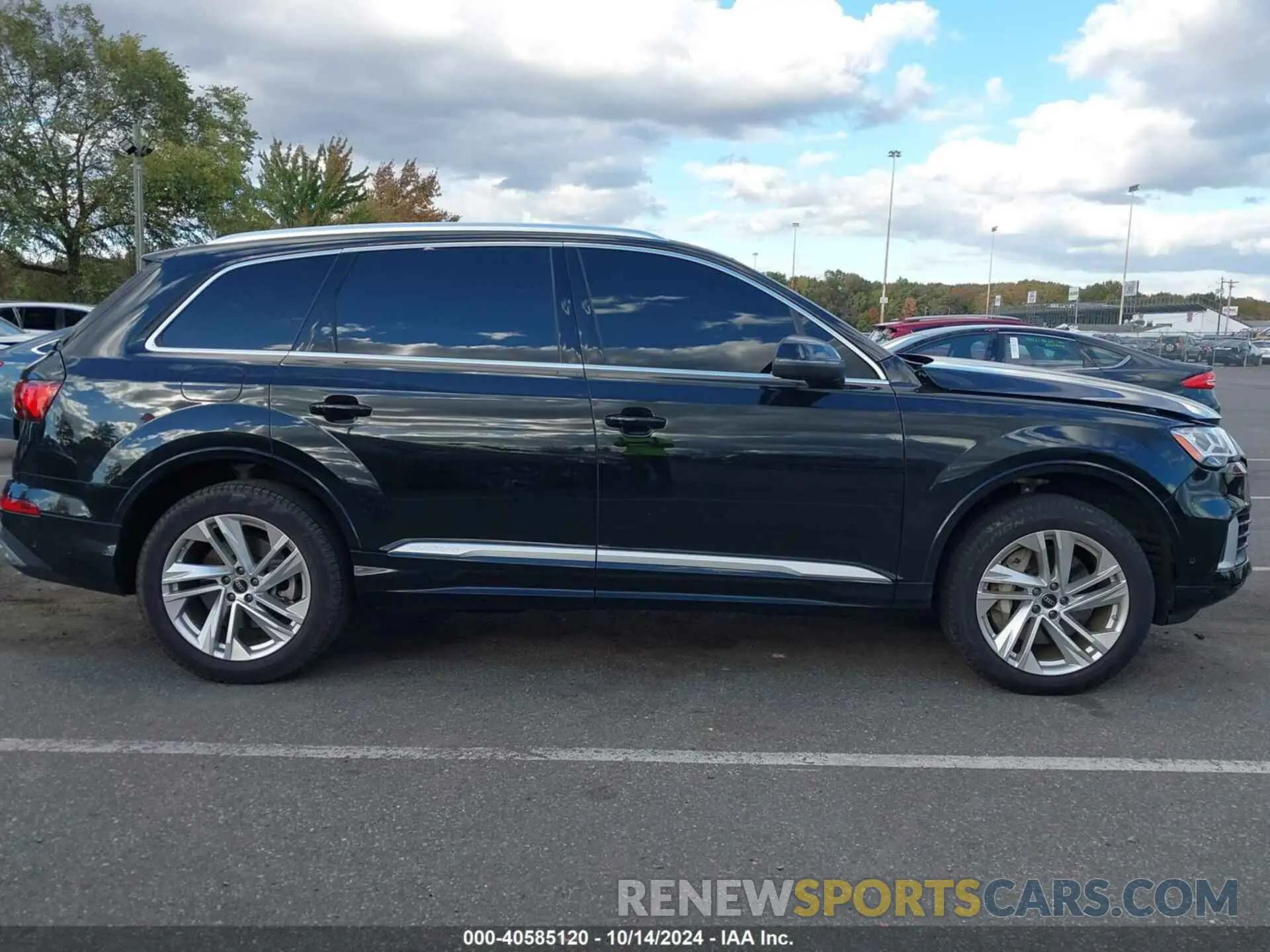 13 Photograph of a damaged car WA1LXBF71PD001597 AUDI Q7 2023