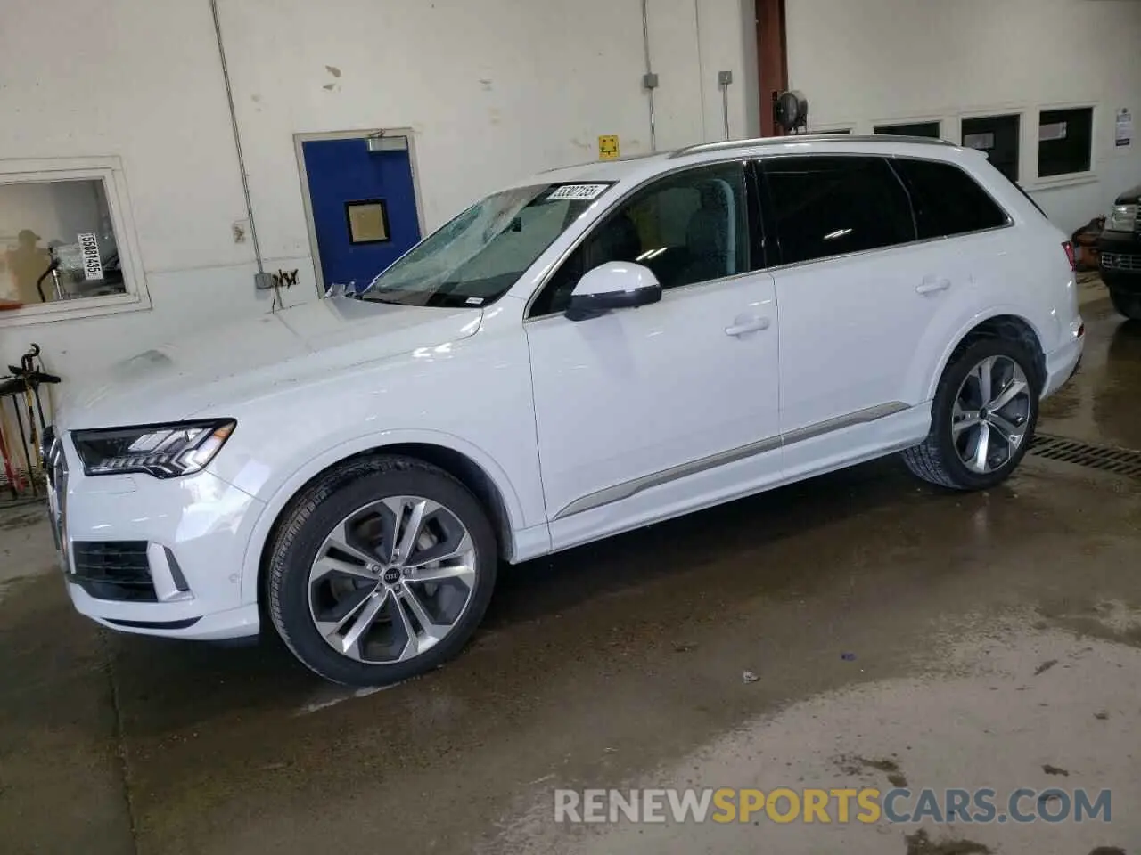 1 Photograph of a damaged car WA1LXBF71PD016522 AUDI Q7 2023