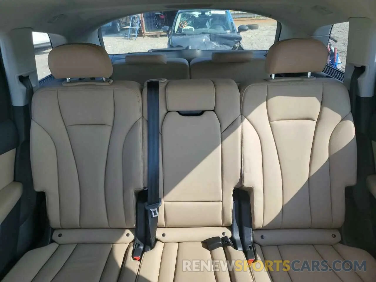 10 Photograph of a damaged car WA1LXBF71PD027133 AUDI Q7 2023
