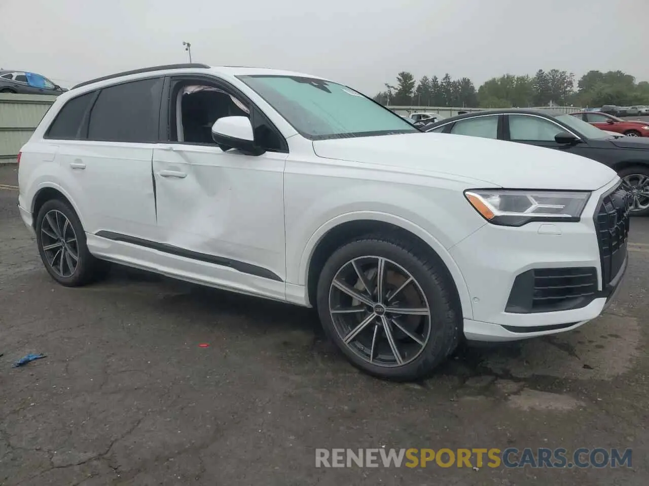 4 Photograph of a damaged car WA1LXBF72PD001611 AUDI Q7 2023