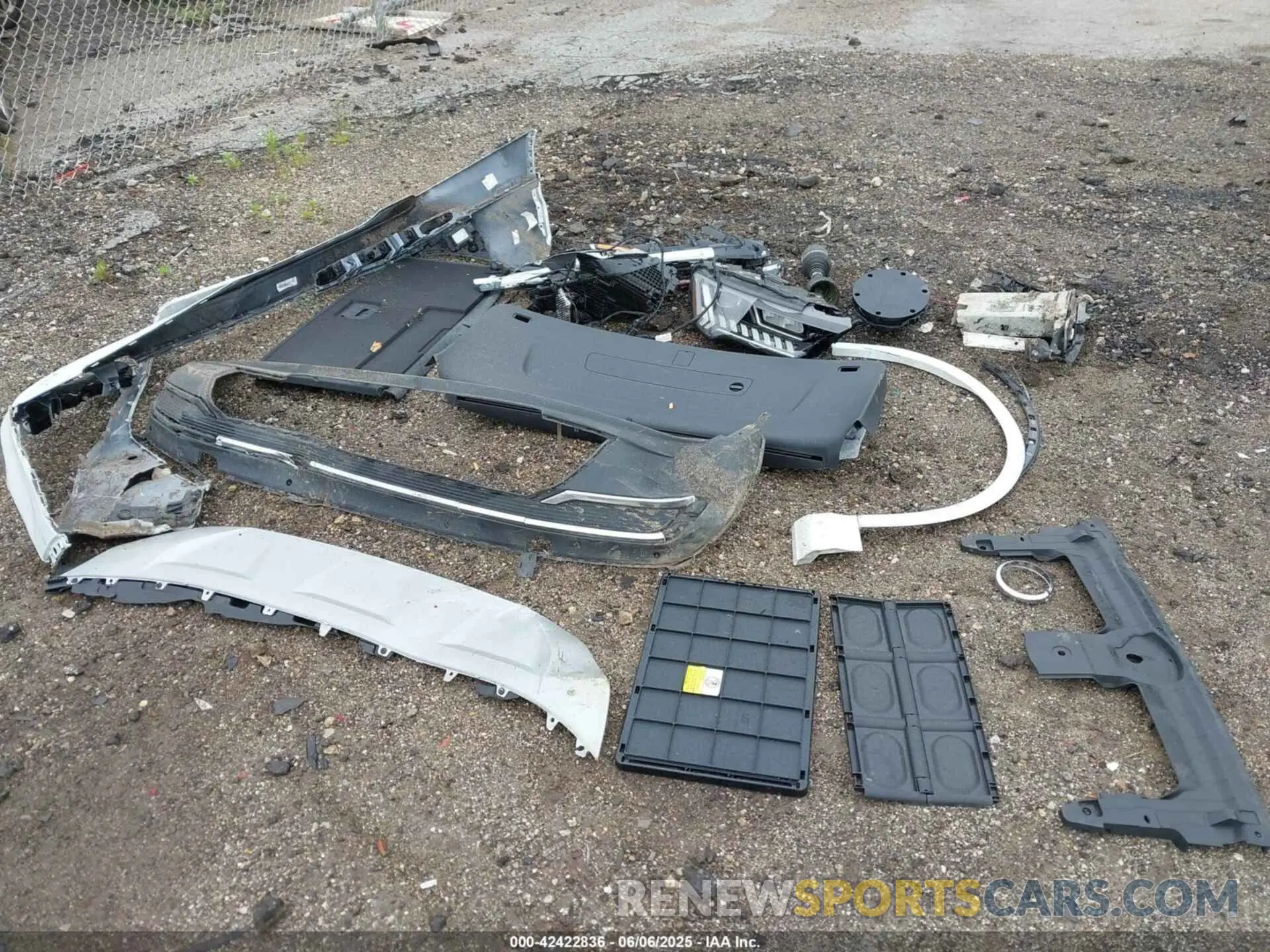 11 Photograph of a damaged car WA1LXBF72PD016514 AUDI Q7 2023