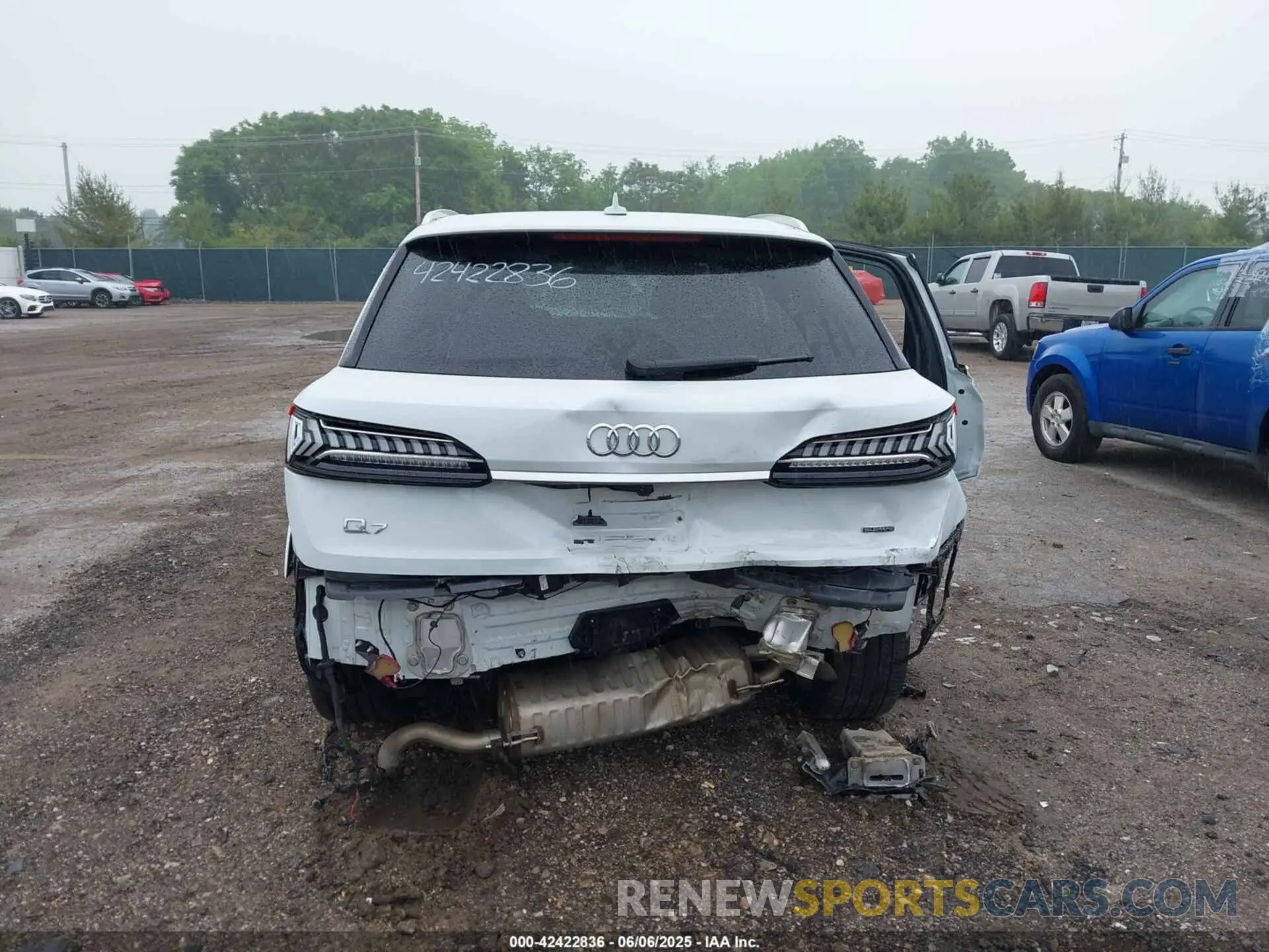 16 Photograph of a damaged car WA1LXBF72PD016514 AUDI Q7 2023