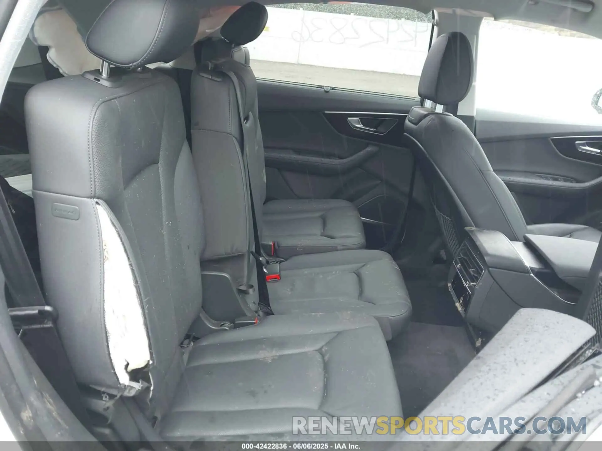 8 Photograph of a damaged car WA1LXBF72PD016514 AUDI Q7 2023