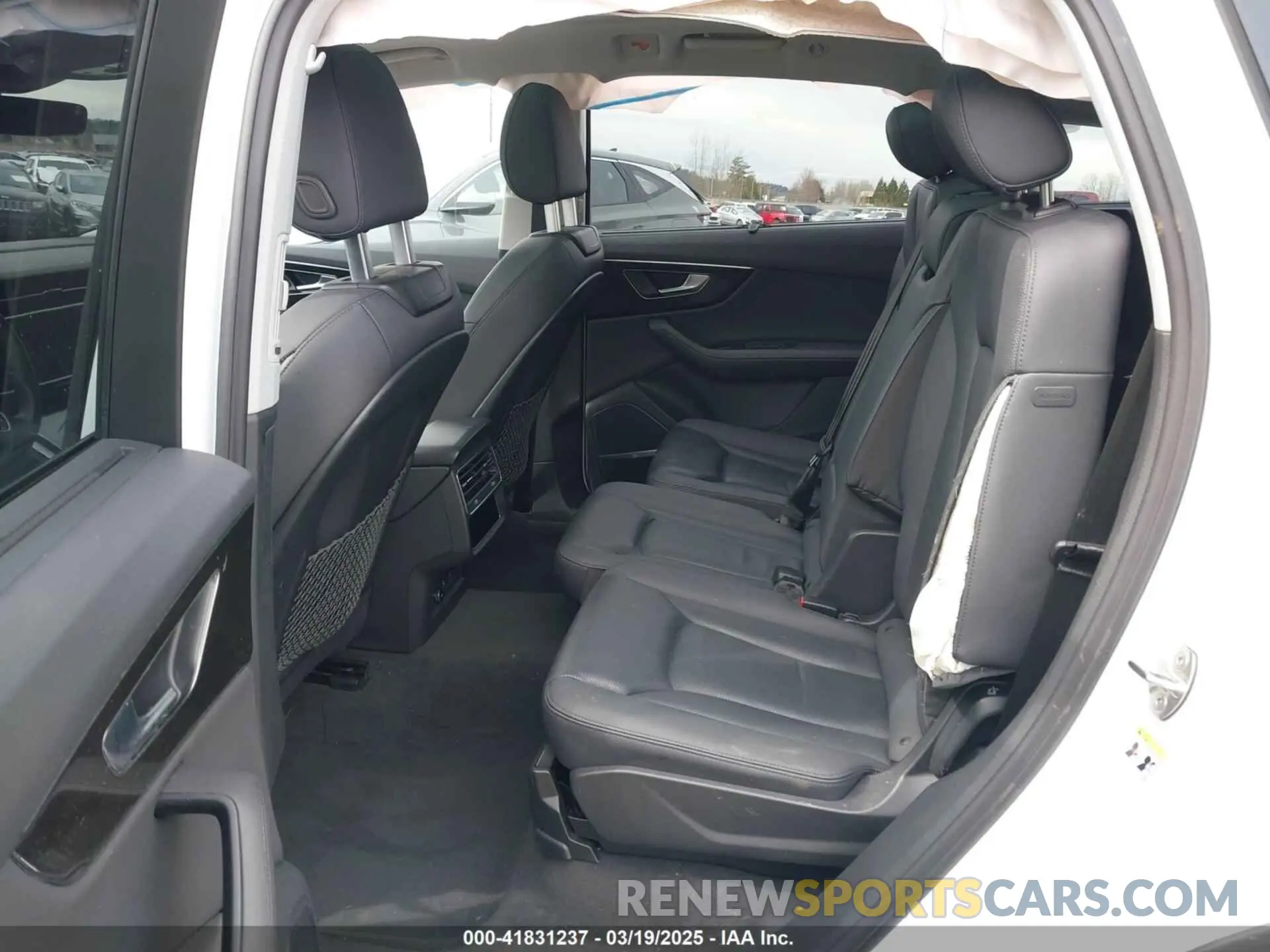 8 Photograph of a damaged car WA1LXBF73PD001777 AUDI Q7 2023