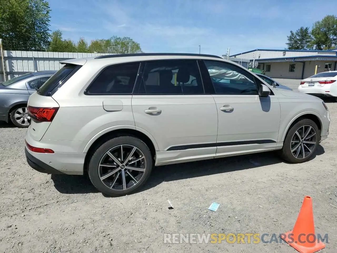 3 Photograph of a damaged car WA1LXBF77PD018405 AUDI Q7 2023