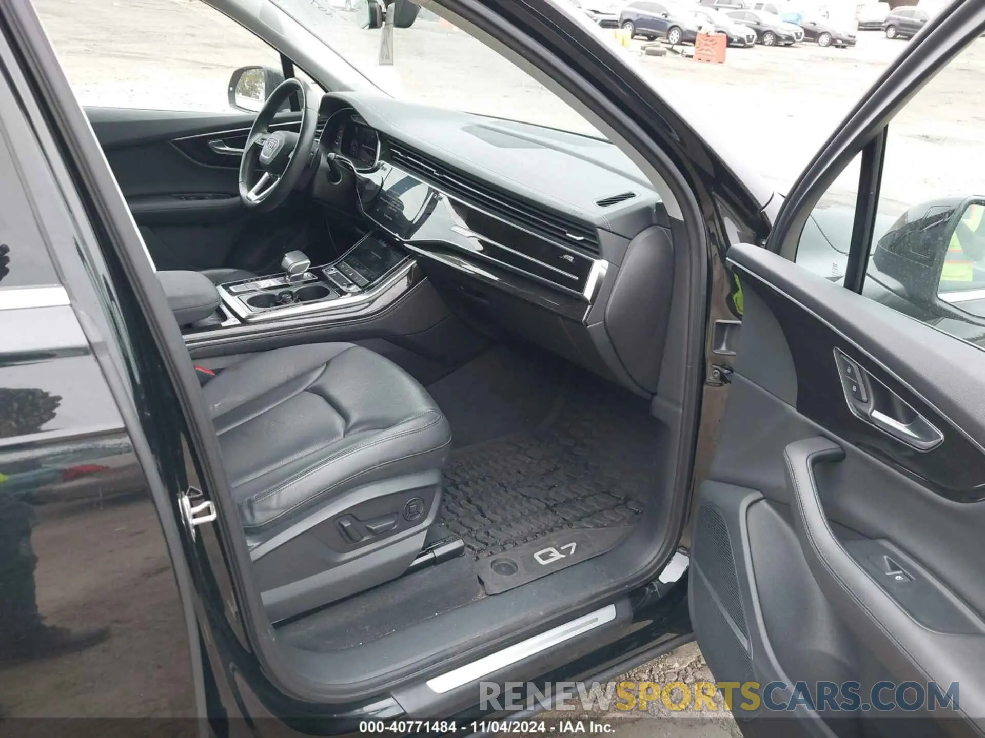 5 Photograph of a damaged car WA1LXBF78PD003864 AUDI Q7 2023