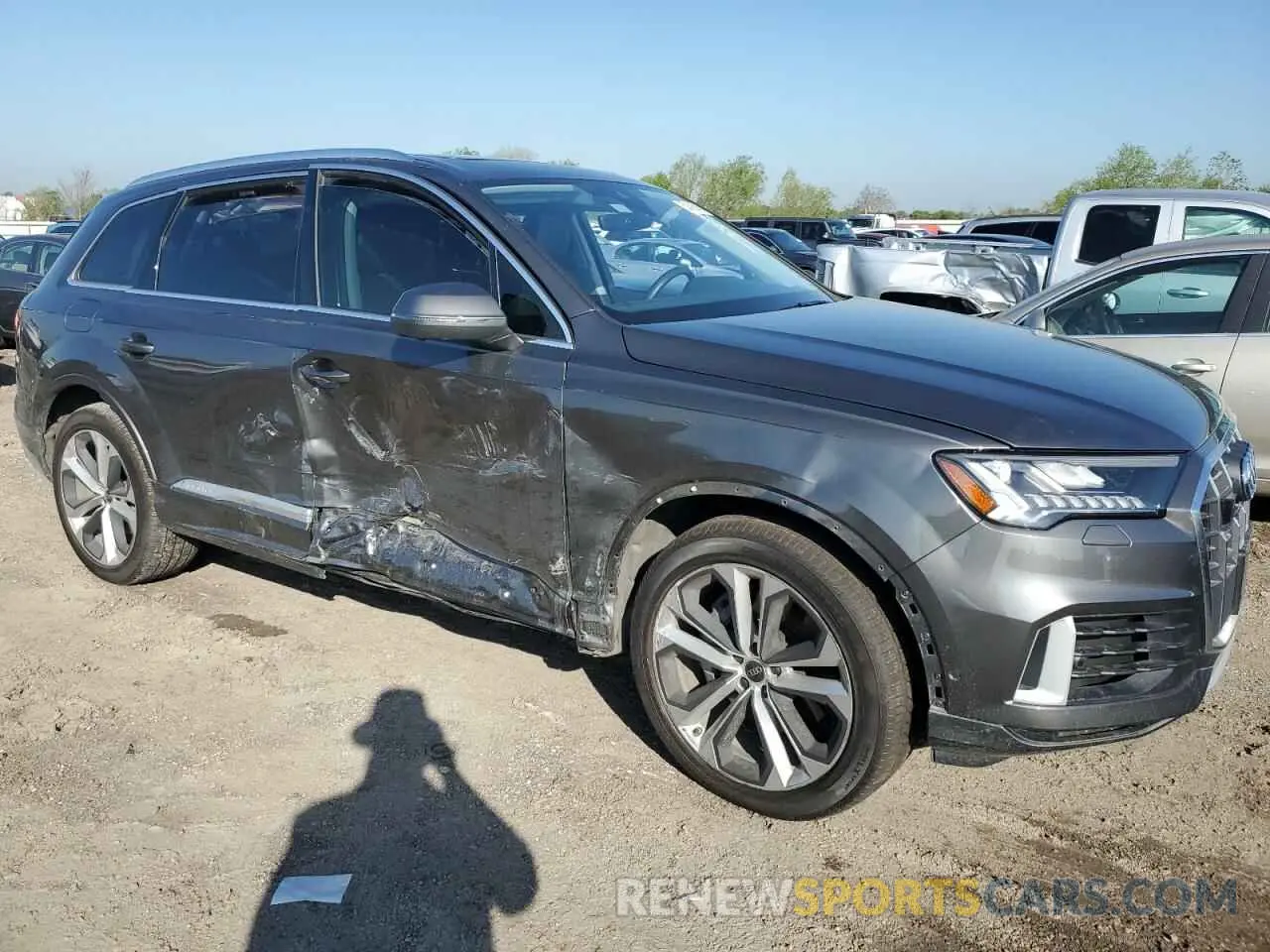 4 Photograph of a damaged car WA1LXBF79PD015067 AUDI Q7 2023