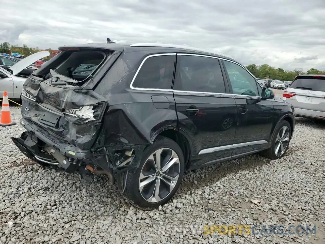 3 Photograph of a damaged car WA1LXBF79PD026196 AUDI Q7 2023