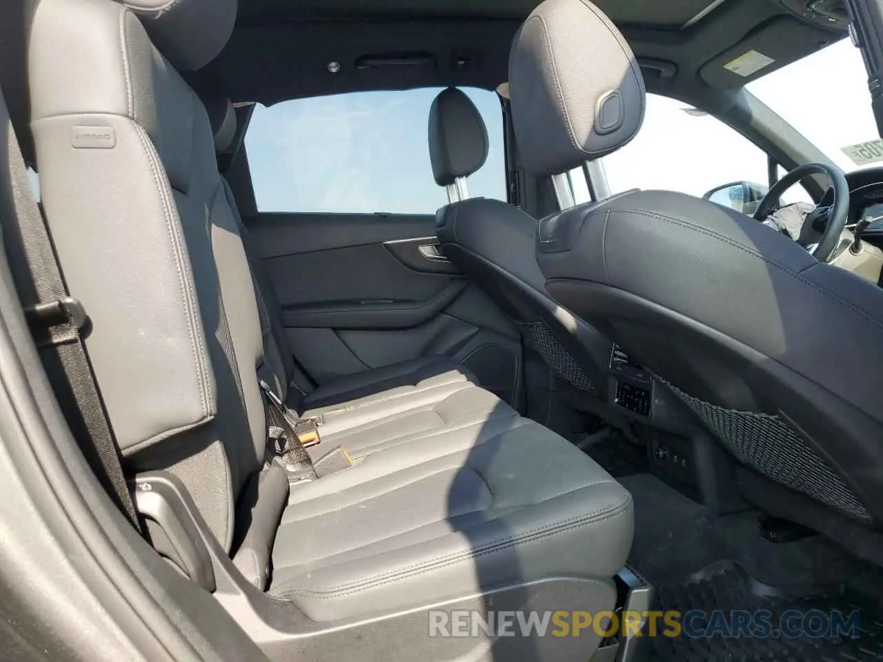 11 Photograph of a damaged car WA1LXBF79PD028708 AUDI Q7 2023