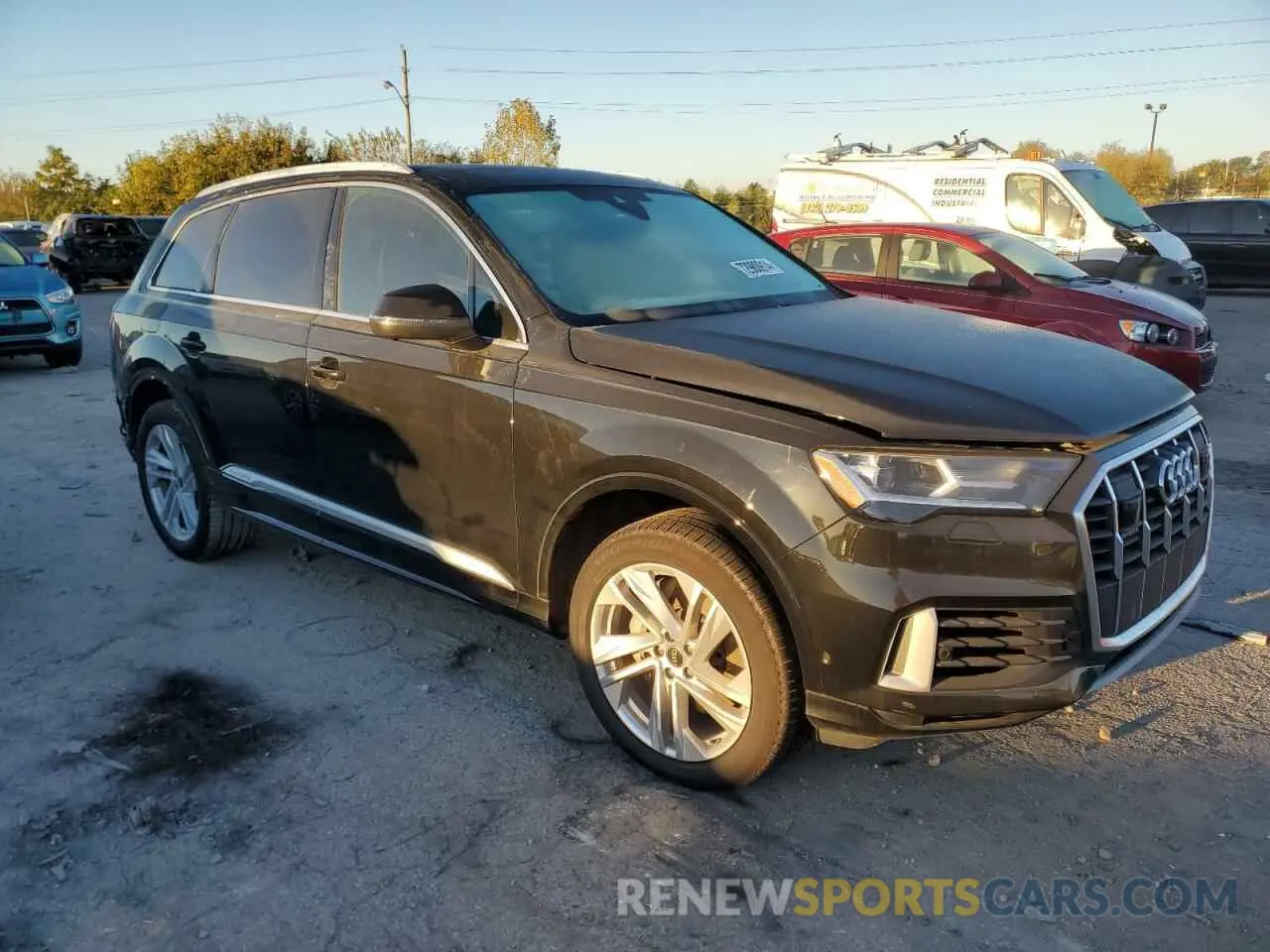 4 Photograph of a damaged car WA1LXBF7XPD008676 AUDI Q7 2023