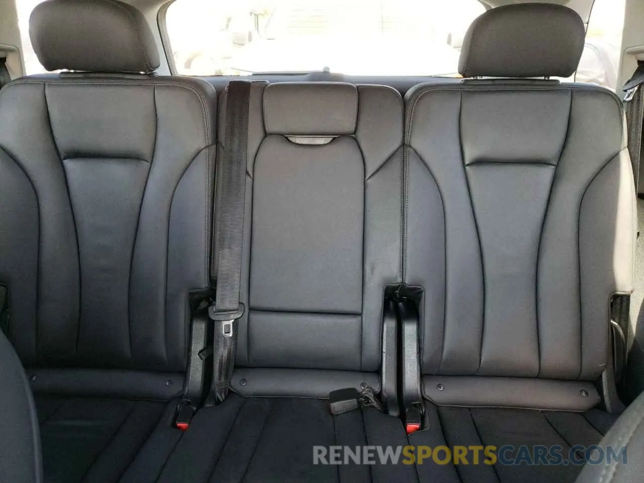10 Photograph of a damaged car WA1LXBF7XPD009519 AUDI Q7 2023