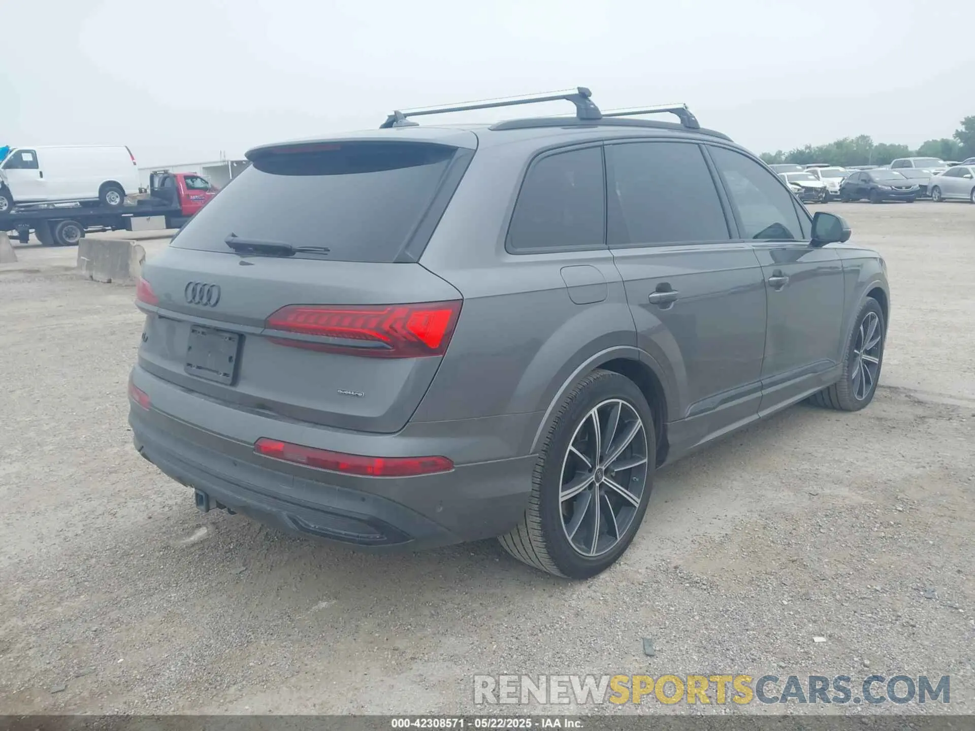 4 Photograph of a damaged car WA1VXBF72PD020877 AUDI Q7 2023