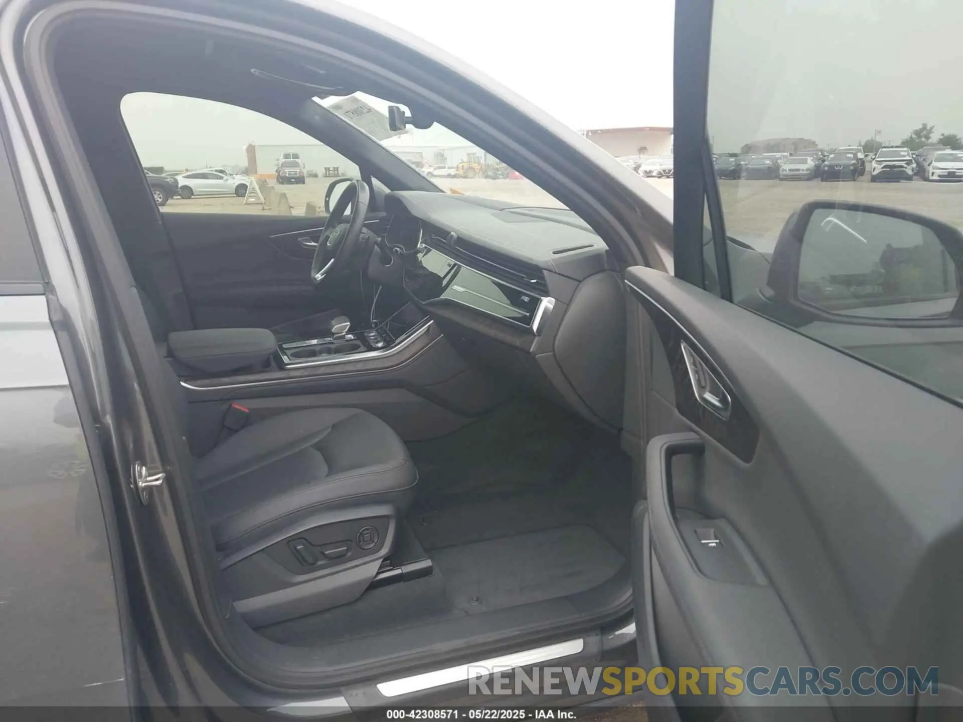 5 Photograph of a damaged car WA1VXBF72PD020877 AUDI Q7 2023