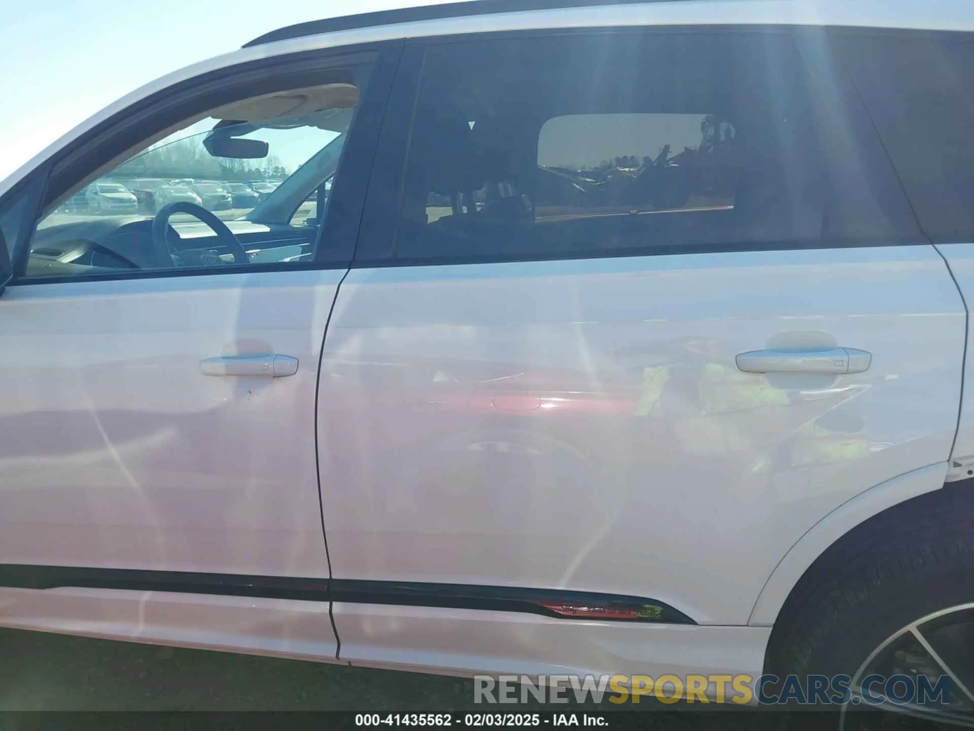 14 Photograph of a damaged car WA1VXBF76PD013852 AUDI Q7 2023