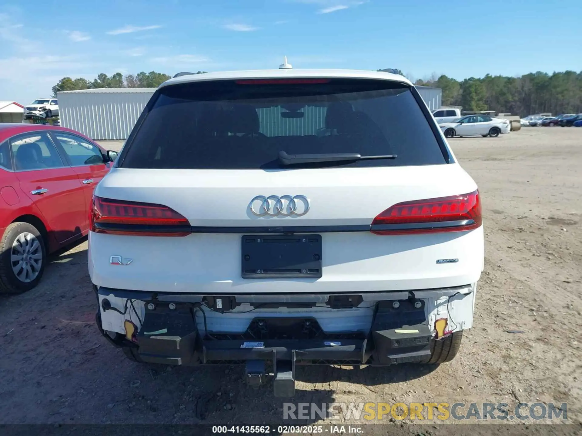16 Photograph of a damaged car WA1VXBF76PD013852 AUDI Q7 2023