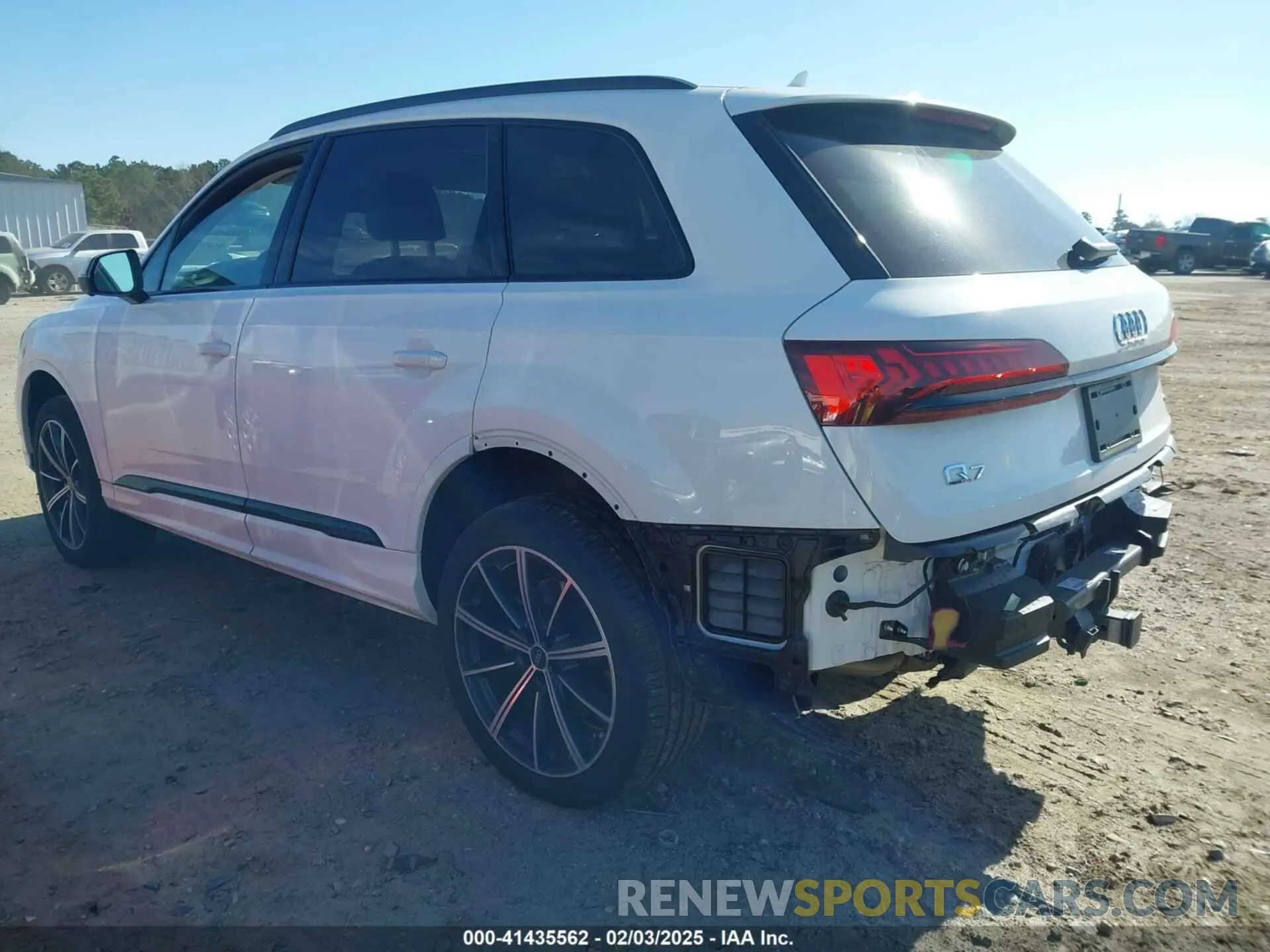 3 Photograph of a damaged car WA1VXBF76PD013852 AUDI Q7 2023