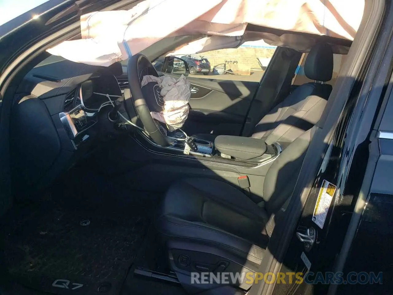 7 Photograph of a damaged car WA1VXBF76PD017478 AUDI Q7 2023