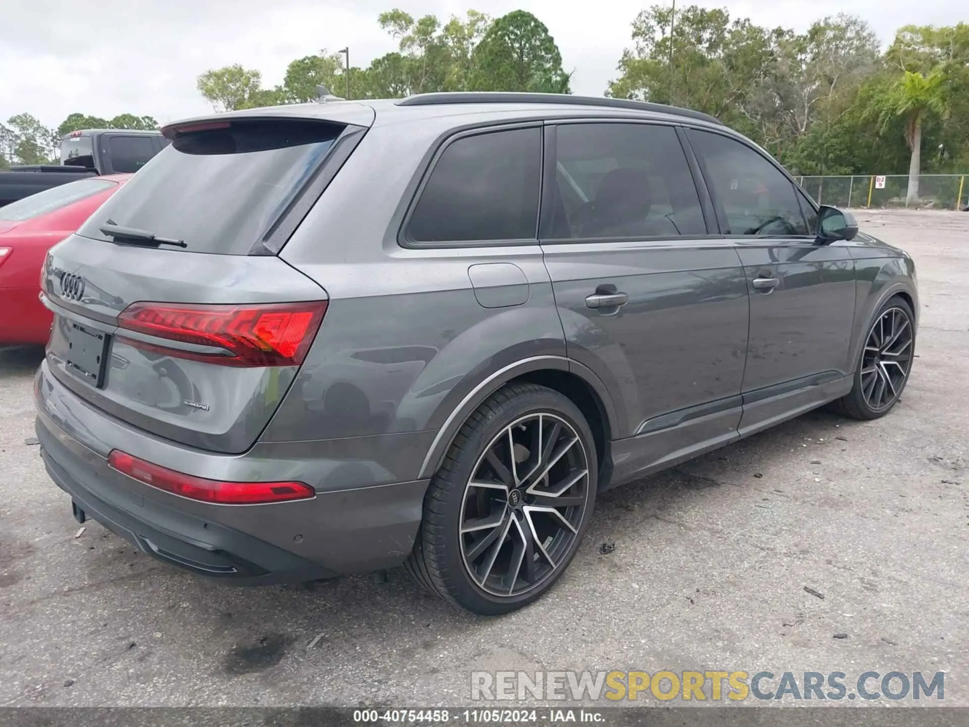 4 Photograph of a damaged car WA1VXBF7XPD026779 AUDI Q7 2023