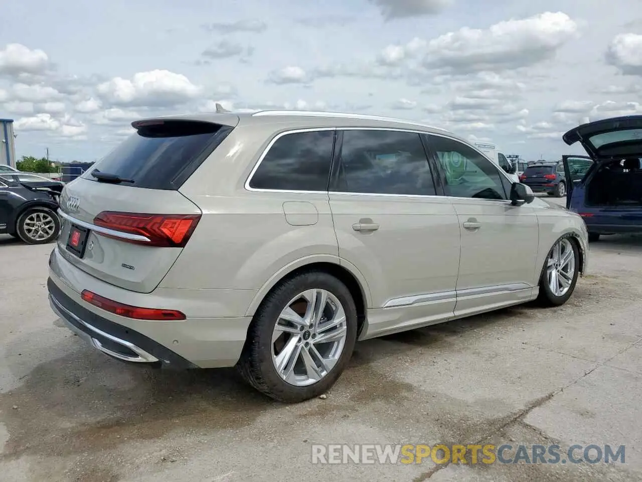 3 Photograph of a damaged car WA1ACBF76RD010690 AUDI Q7 2024