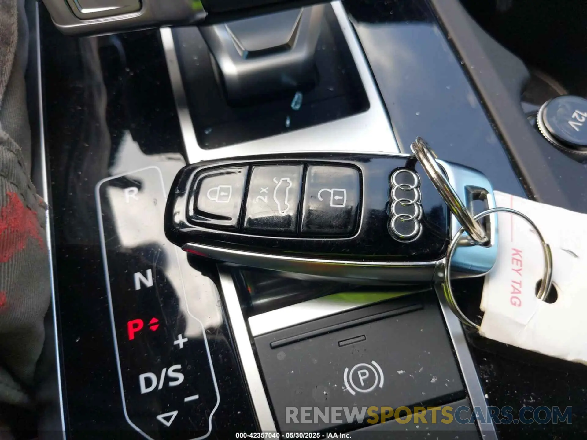 11 Photograph of a damaged car WA1LCBF70RD001587 AUDI Q7 2024