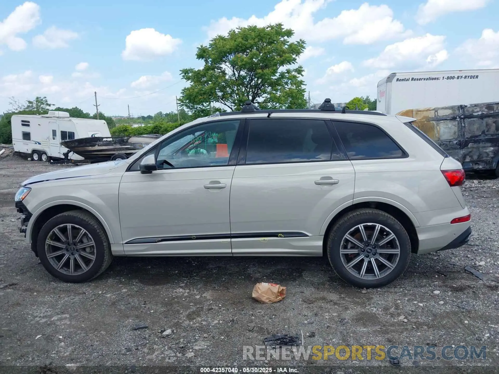 15 Photograph of a damaged car WA1LCBF70RD001587 AUDI Q7 2024