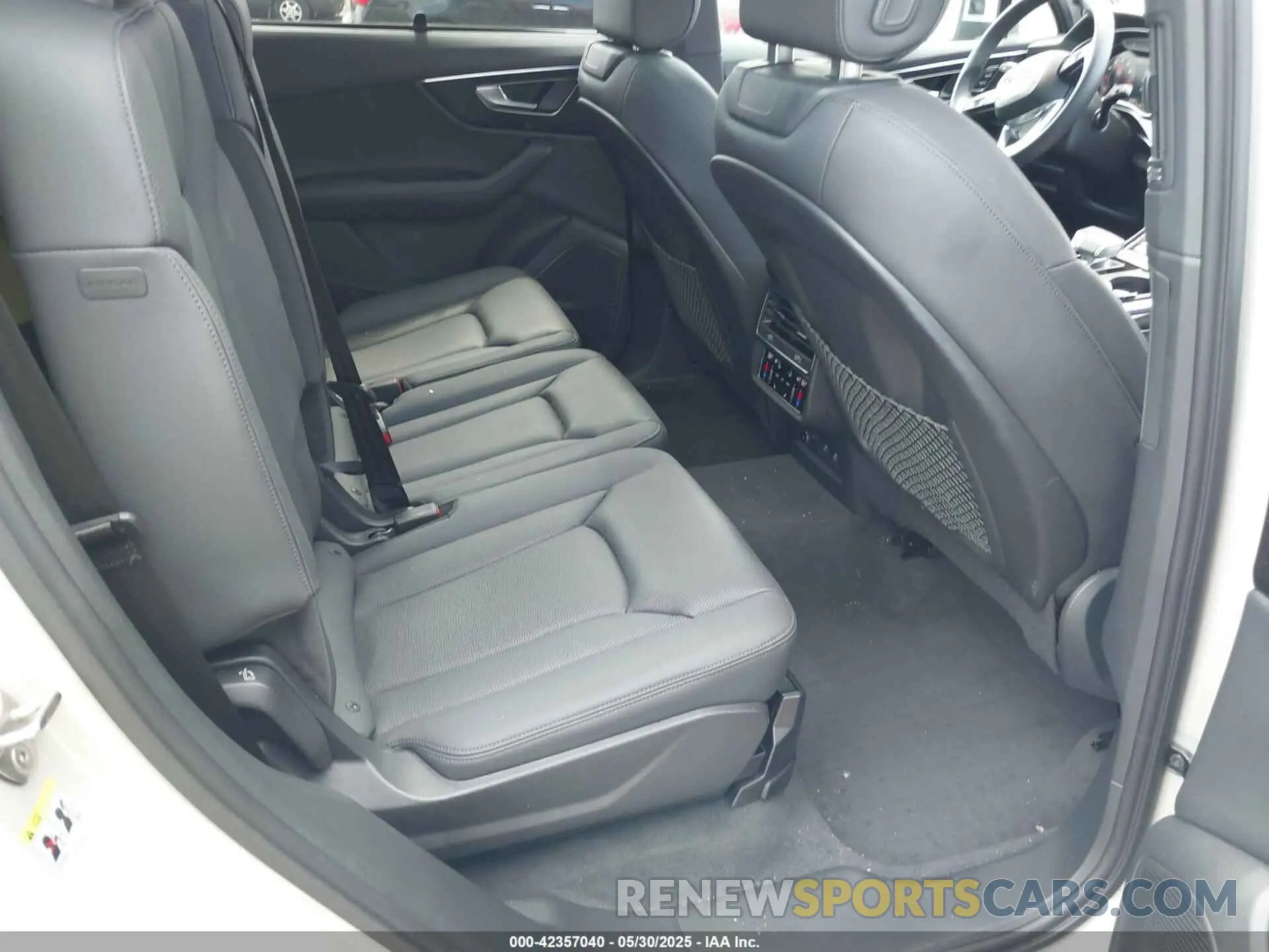 8 Photograph of a damaged car WA1LCBF70RD001587 AUDI Q7 2024