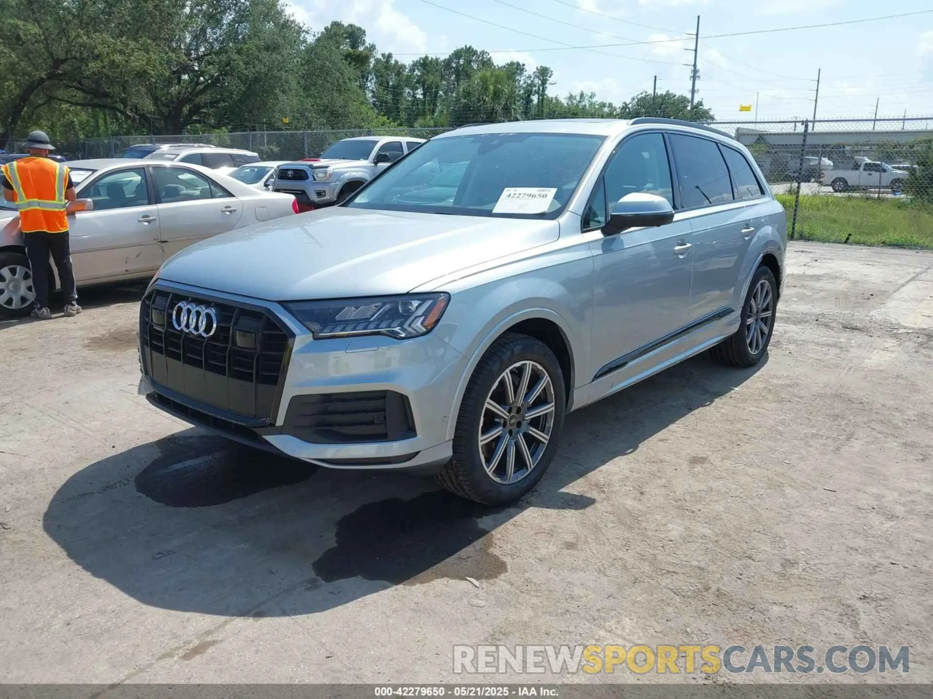 2 Photograph of a damaged car WA1LCBF72RD001512 AUDI Q7 2024