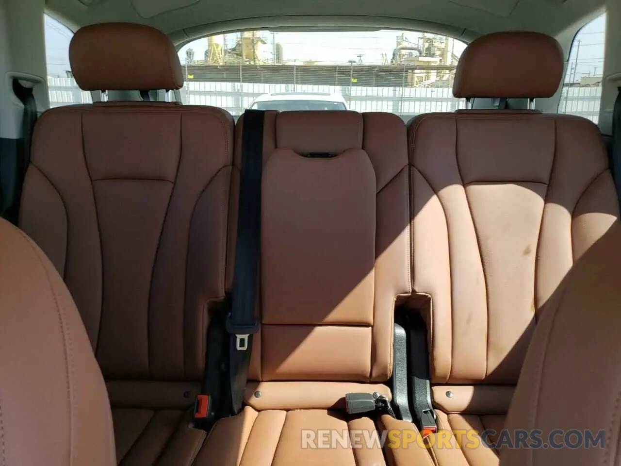 10 Photograph of a damaged car WA1LCBF74RD008994 AUDI Q7 2024
