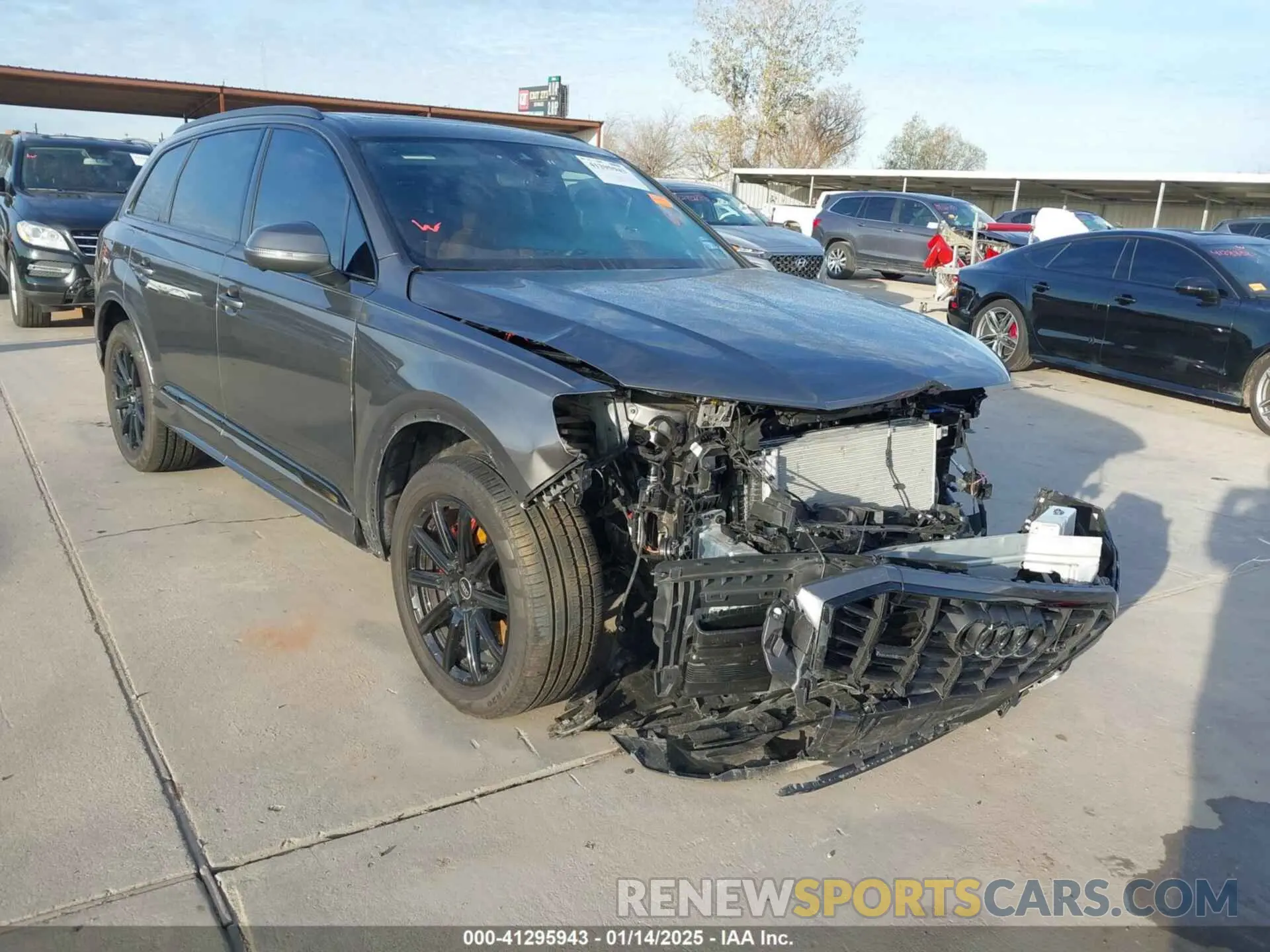 1 Photograph of a damaged car WA1LCBF76RD010388 AUDI Q7 2024