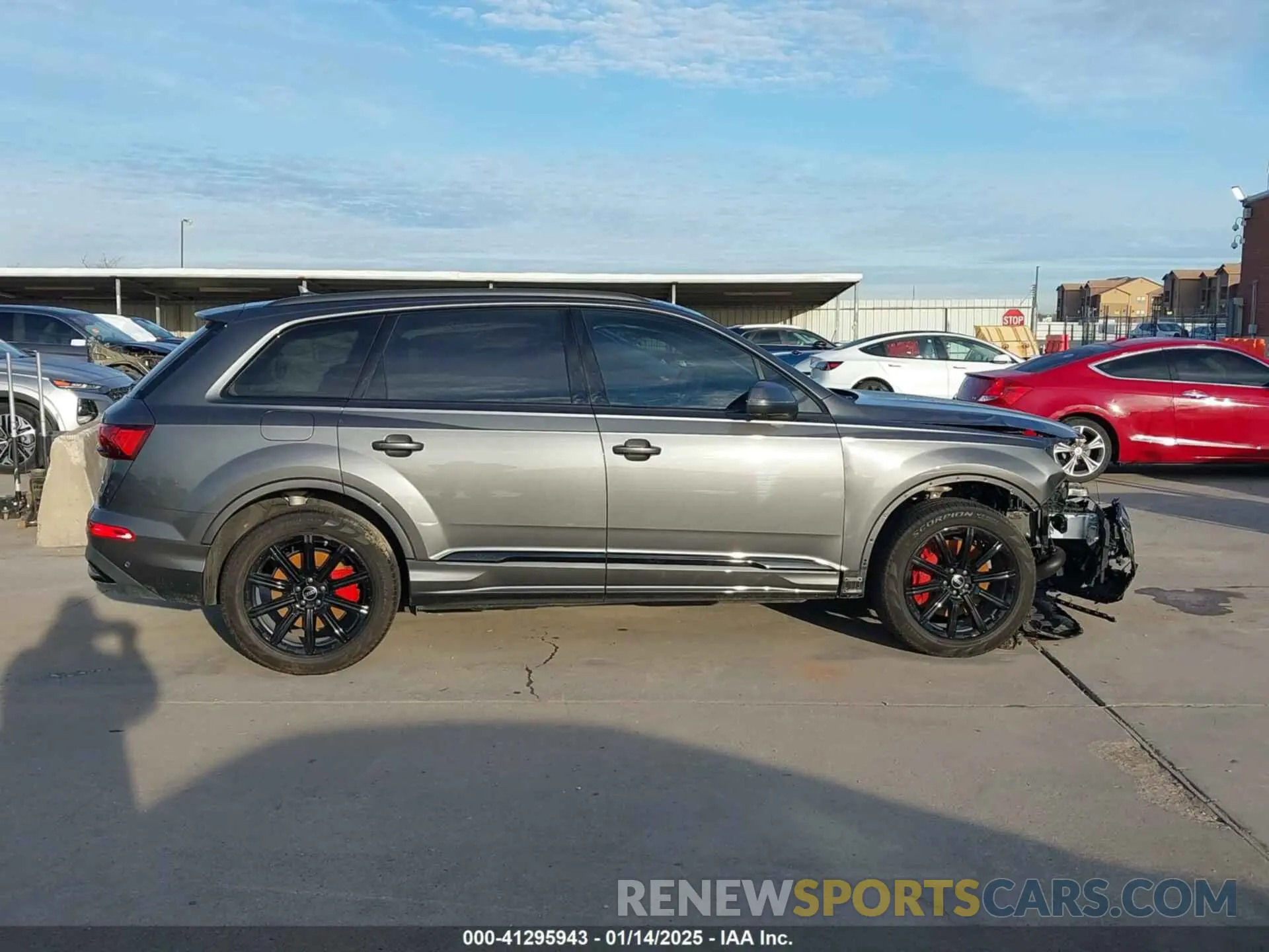 14 Photograph of a damaged car WA1LCBF76RD010388 AUDI Q7 2024