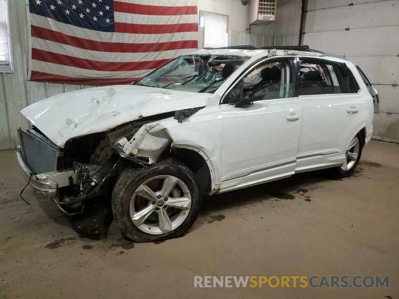 1 Photograph of a damaged car WA1LCBF79RD005864 AUDI Q7 2024